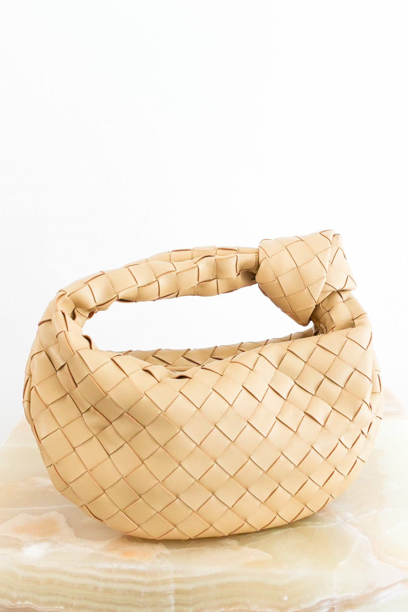 Bottega-Veneta-Teen-Jodie-Beige-Bag-front-photo