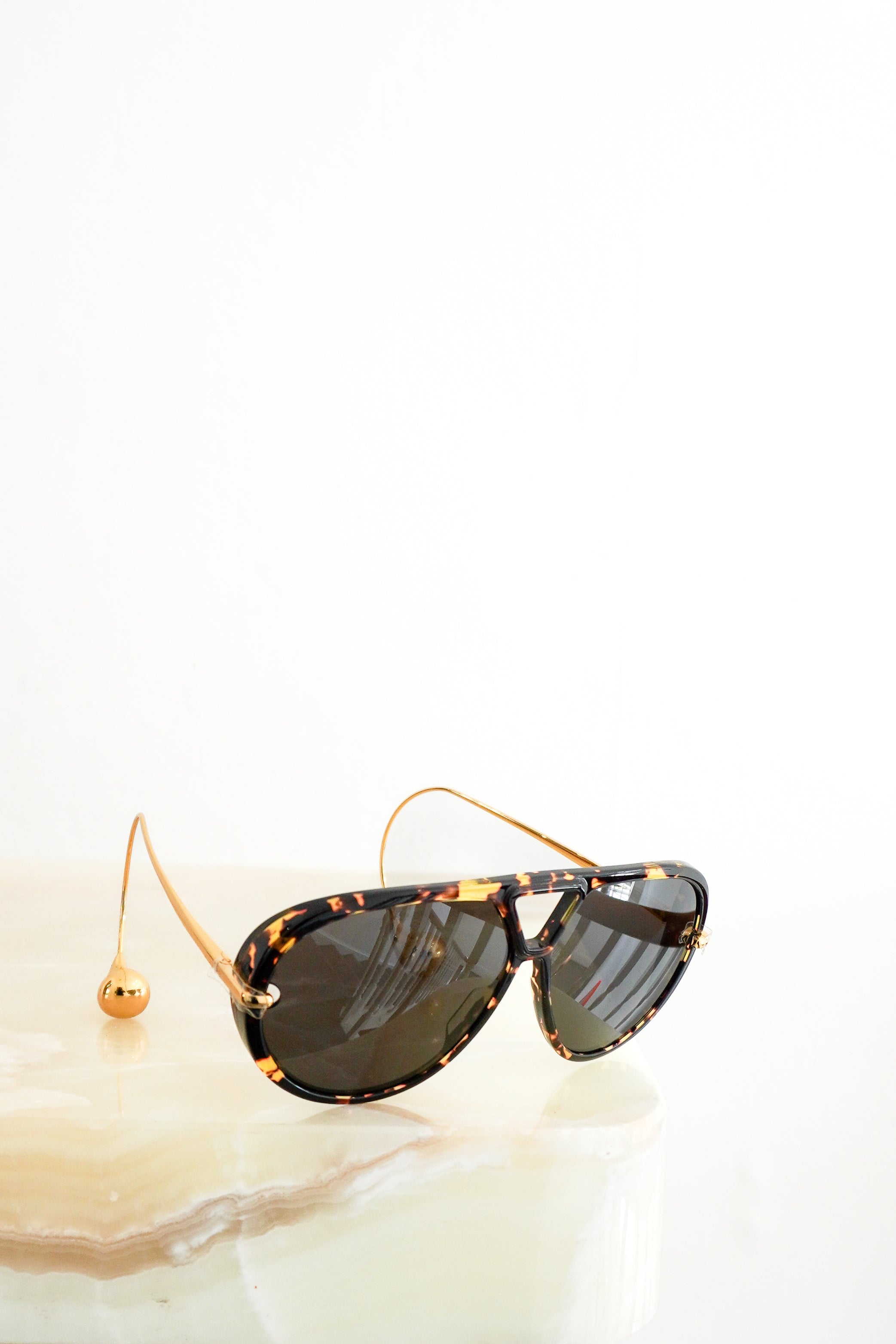 Bottega Veneta Tortoiseshell Drop Aviator Sunglasses front photo chelsea london