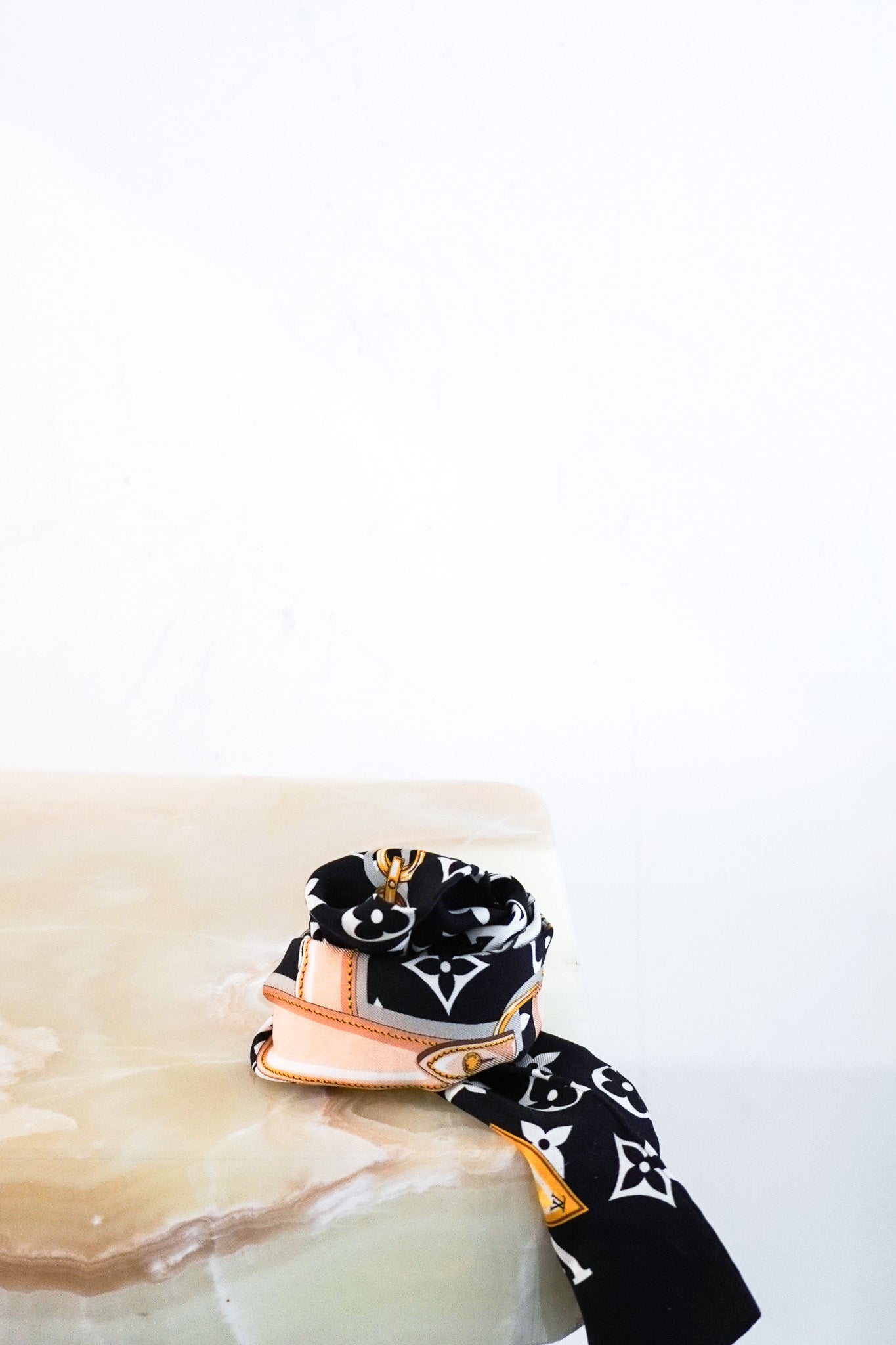 CURRENT-SEASON-Louis-Vuitton-Monogram-Confidential-Bandeau-Twilly-front-picture-chelsea-london