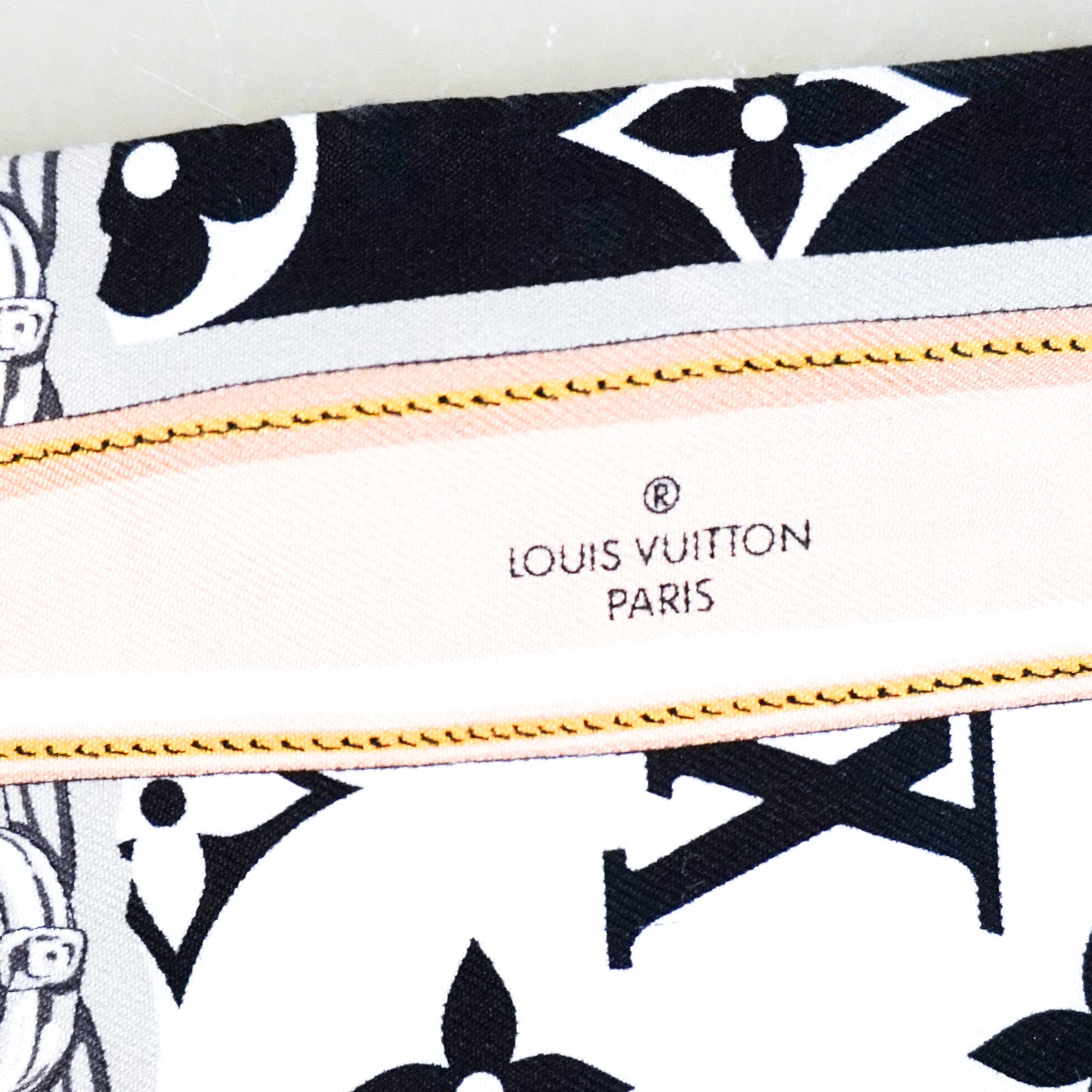 CURRENT-SEASON-Louis-Vuitton-Monogram-Confidential-Bandeau-Twilly-side-picture