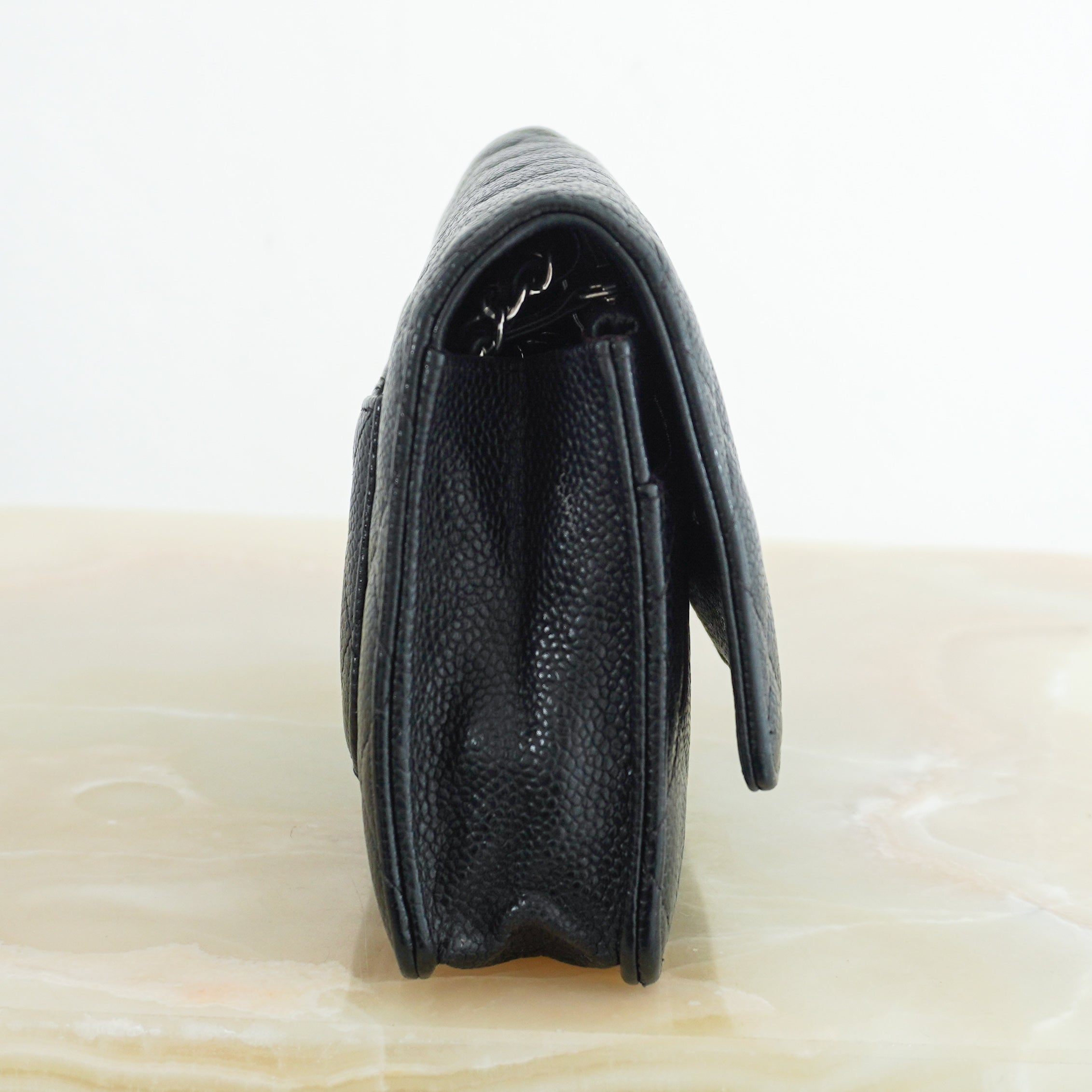 Caviar-Leather-Wallet-On-Chain-side-picture