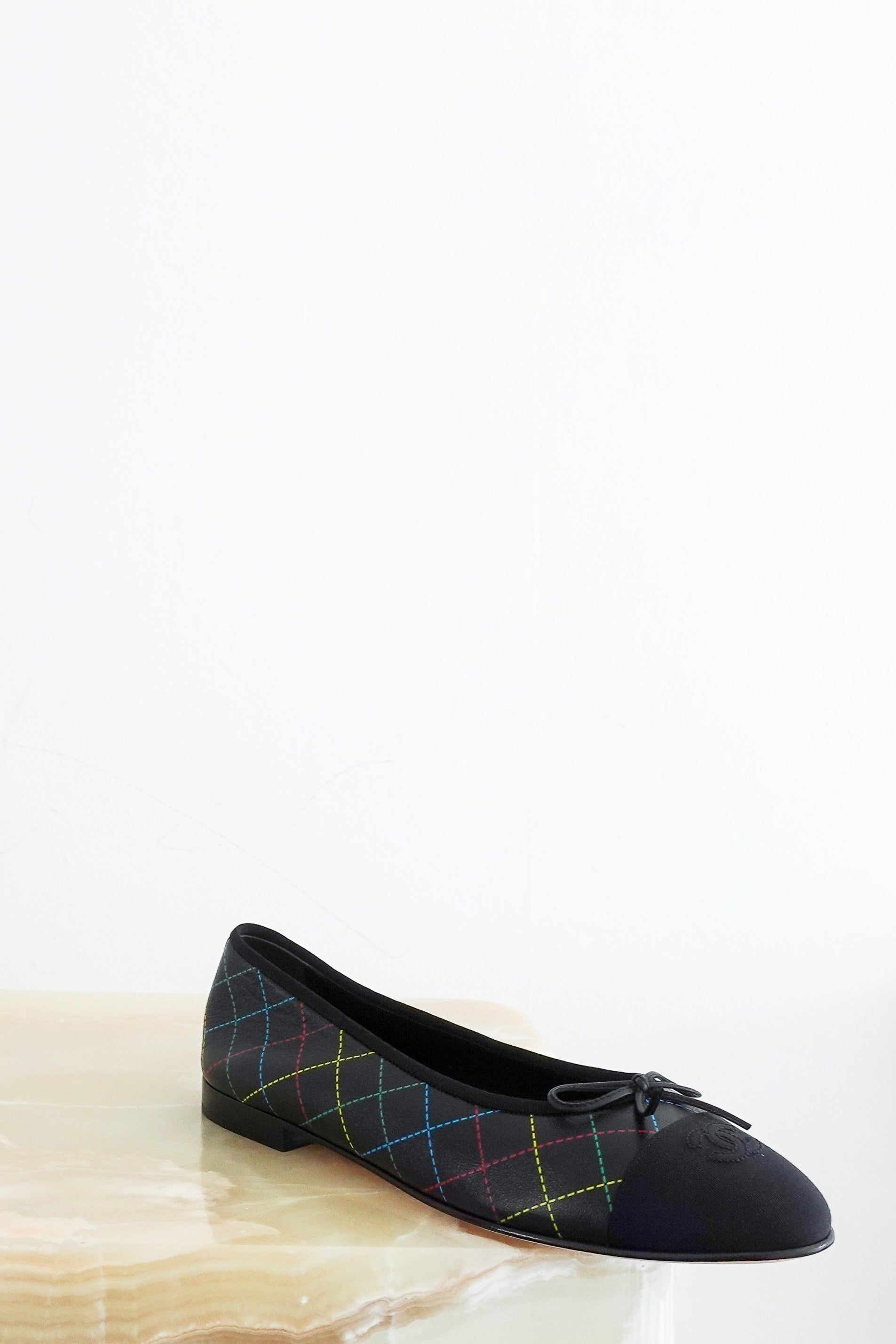 Chanel-SOLD-OUT-Black-Ballet-Flats-with-Multicolour-Diamond-Pattern-front-picture