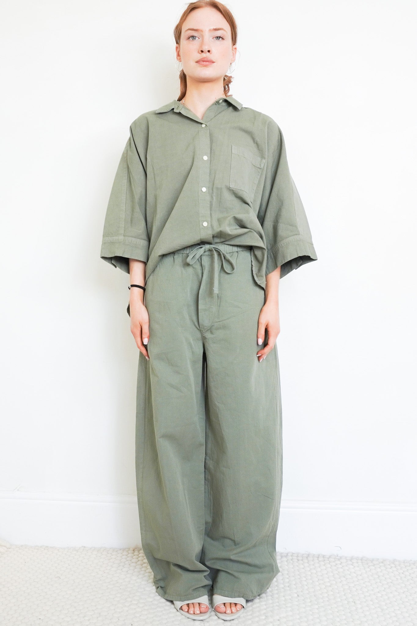 Citizens-of-Humanity-Khaki-Pull-on-Trousers-Front-Picture-Chelsea-London