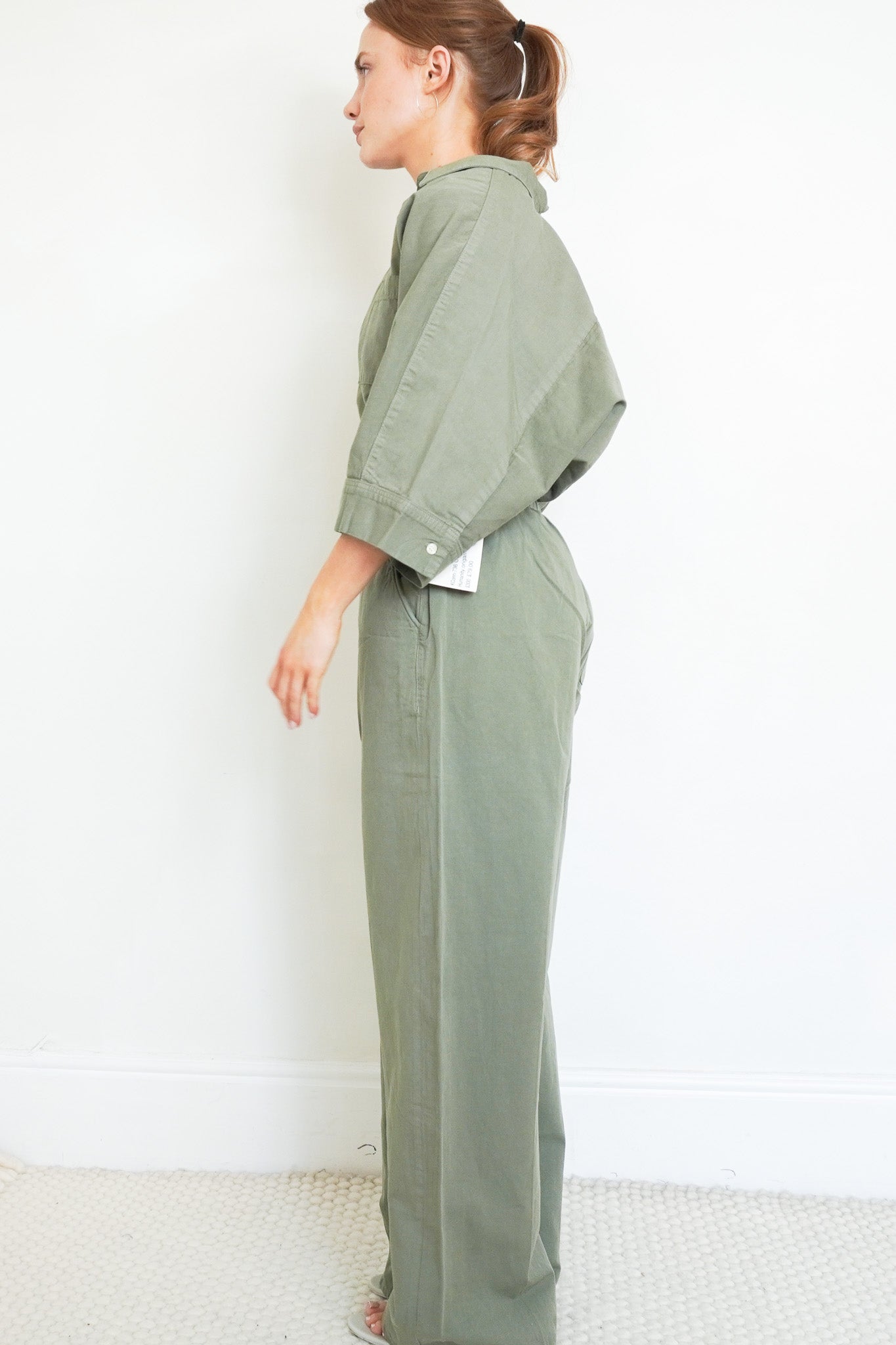 Citizens-of-Humanity-Khaki-Pull-on-Trousers-Side-Picture