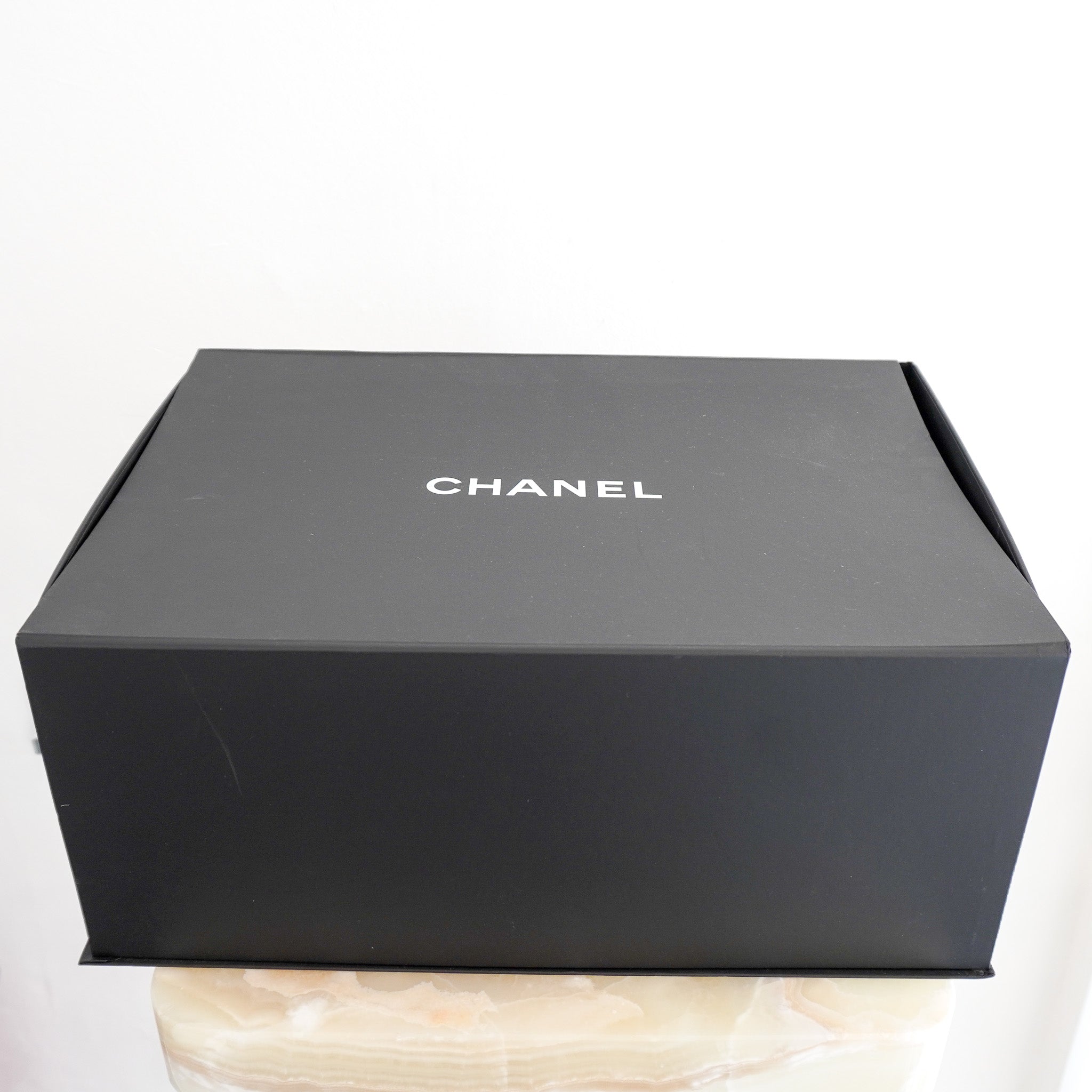 NEW Chanel 22 Small Hobo Bag in Gold Shiny Calfskin | Authentic Preloved