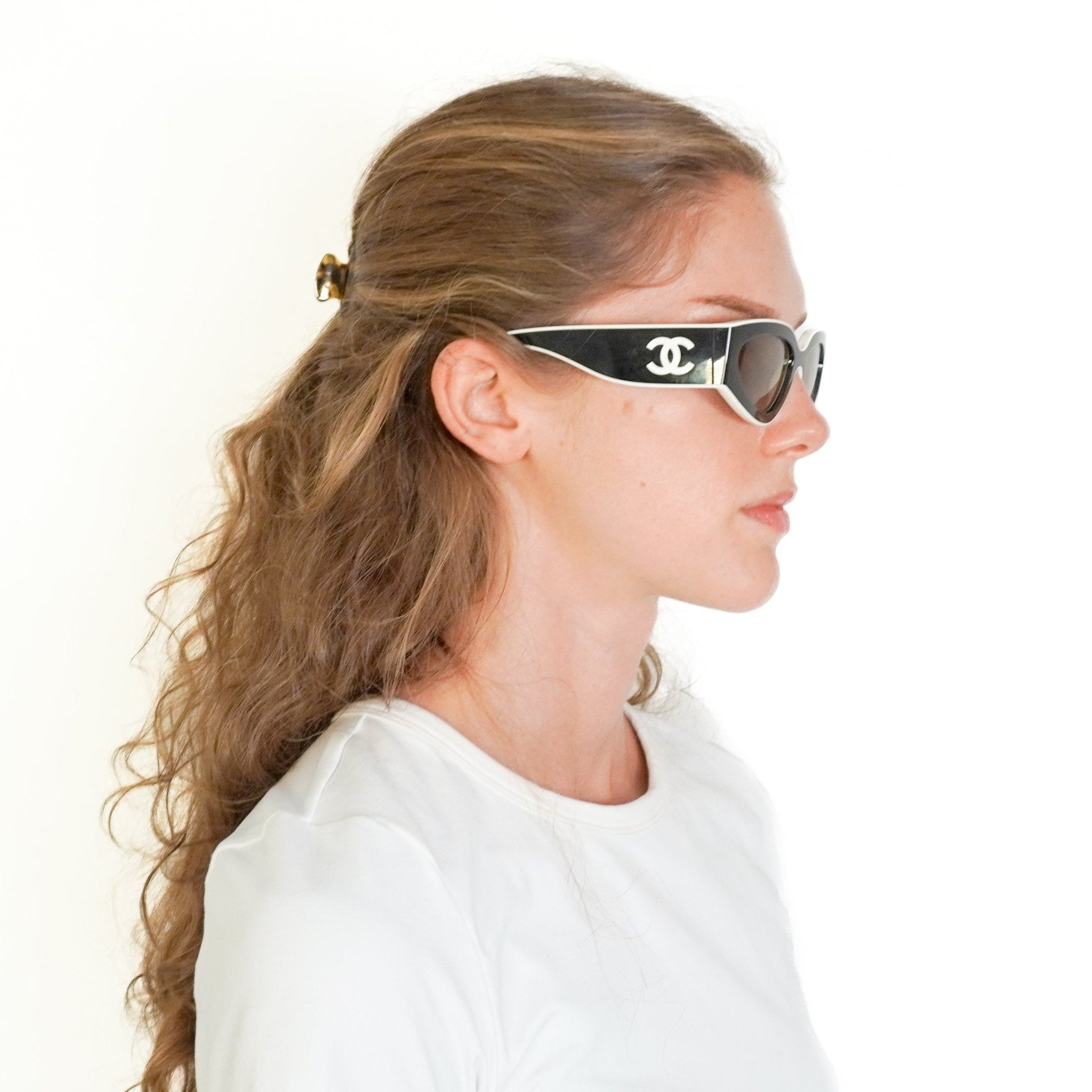 CURRENT SEASON Chanel 6056 Black & White Cat-Eye Sunglasses (RRP £385) | Authentic Preloved FINAL SALE - Reloved Again