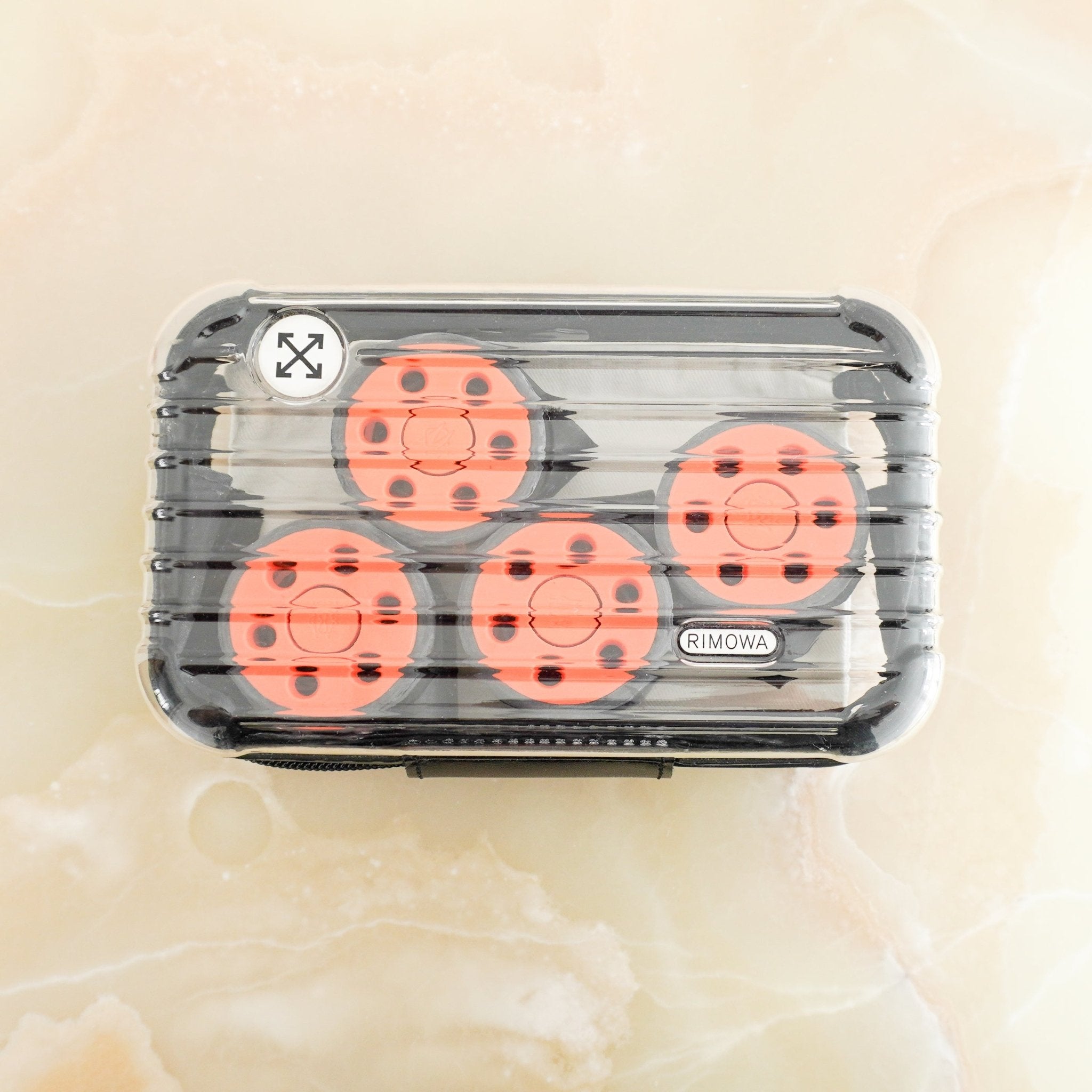 Off-White™ x RIMOWA 