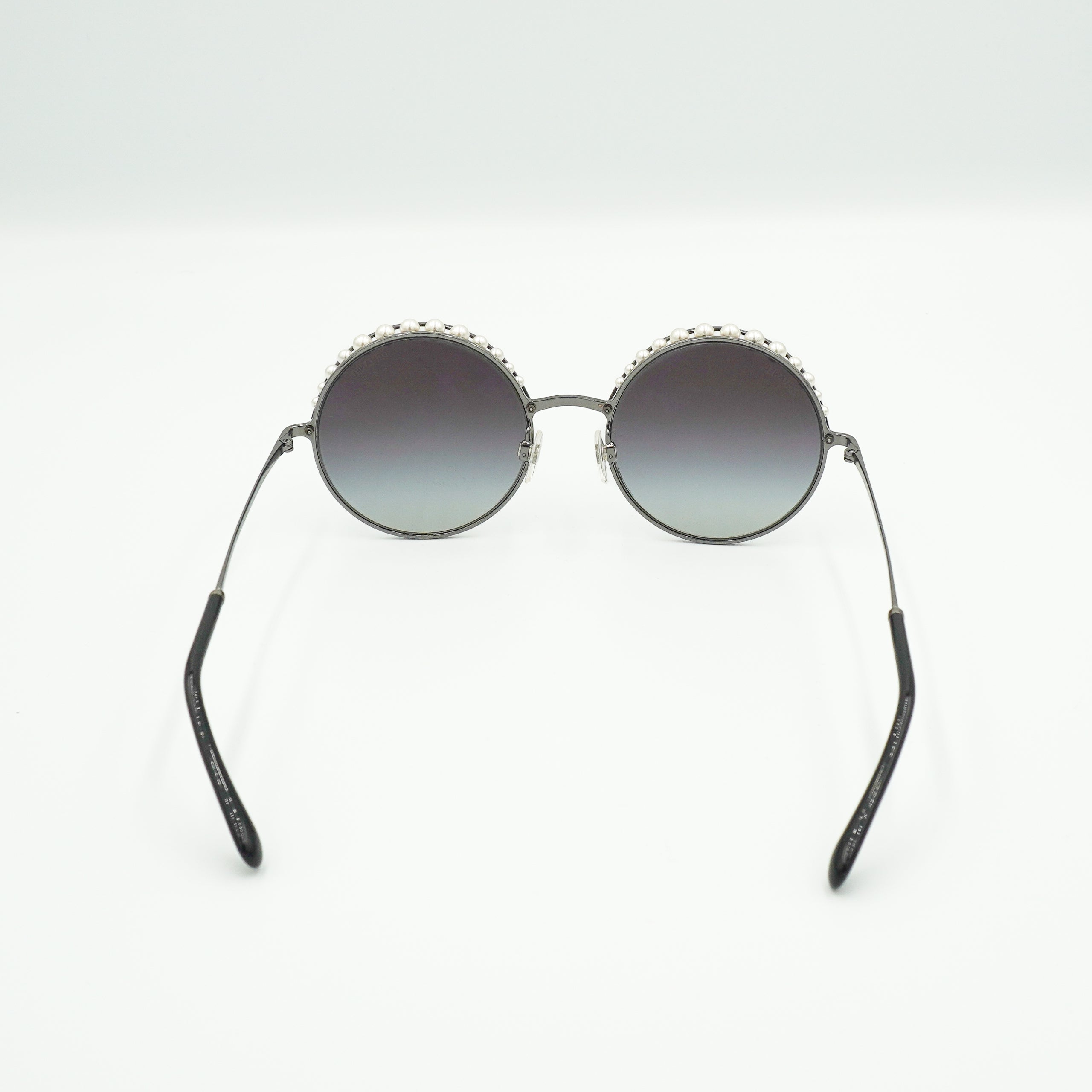 Chanel Pearl-Embellished Round Sunglasses in Silver (RRP £530) | Authentic Preloved FINAL SALE