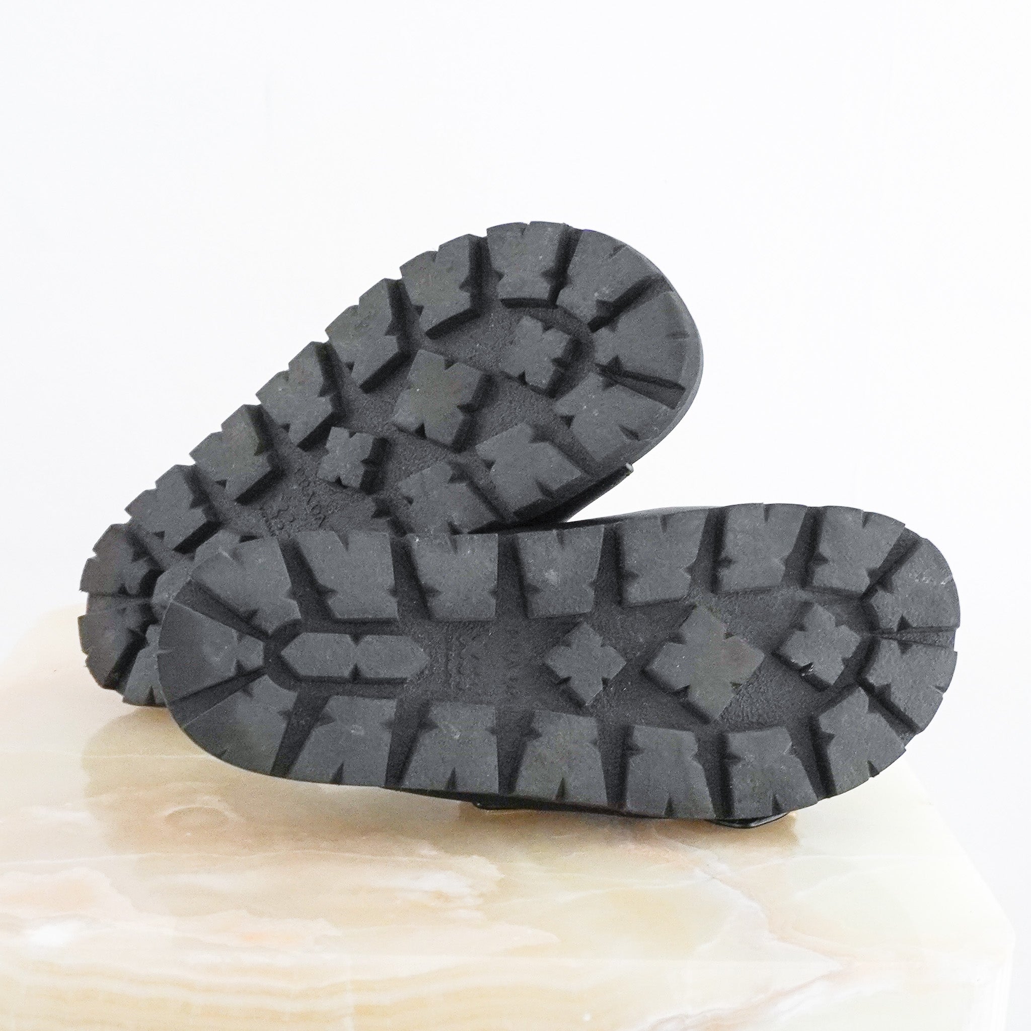 Prada Calzature Donna Sandals in Black RRP £850 | Authentic Preloved - Reloved Again