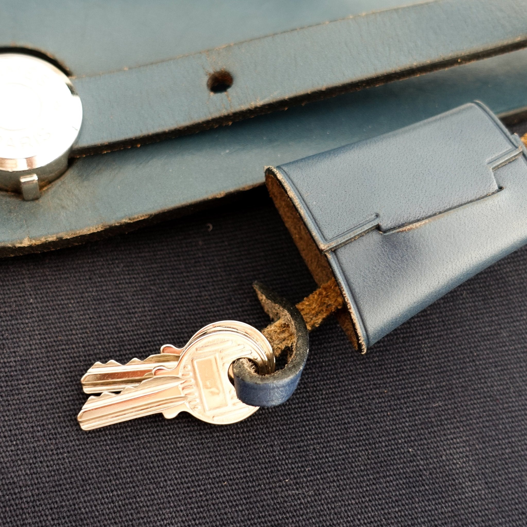 Hermès Navy 30 Canvas Herbag RRP £2300 | Authentic Preloved