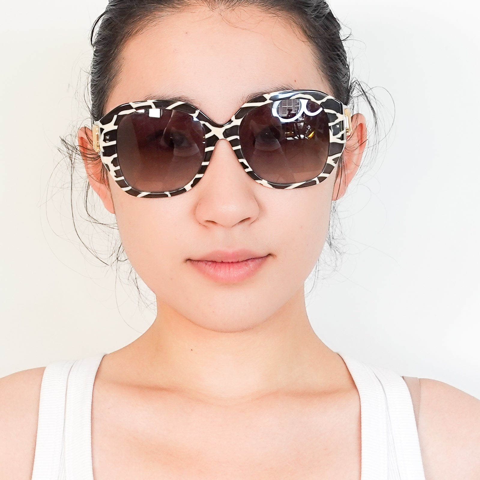 Valentino Black Vlogo Sunglasses RRP £525 | Authentic Preloved - Reloved Again