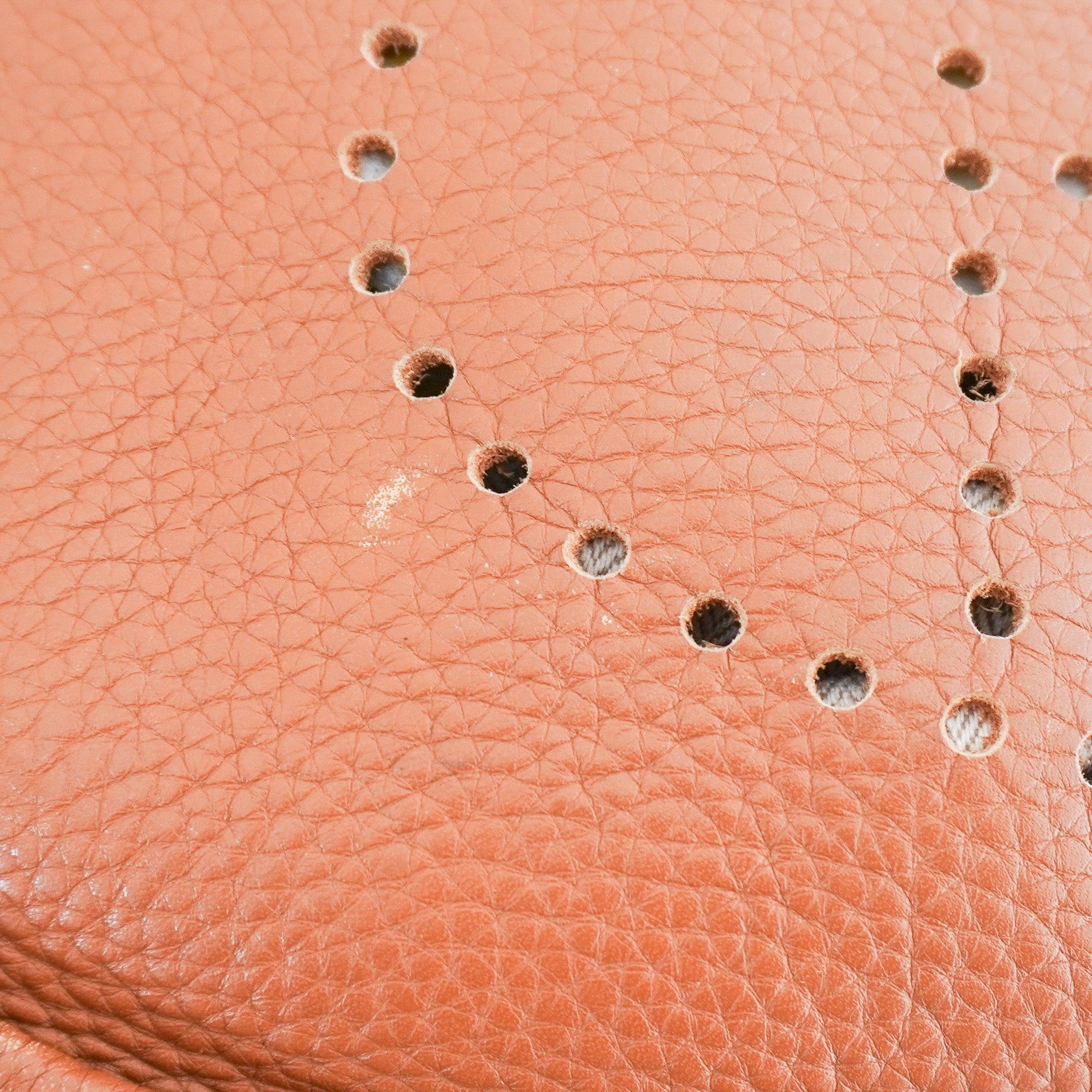 Hermès Gold Evelyne 29 Bag RRP £2,990 | Authenticated - Reloved Again