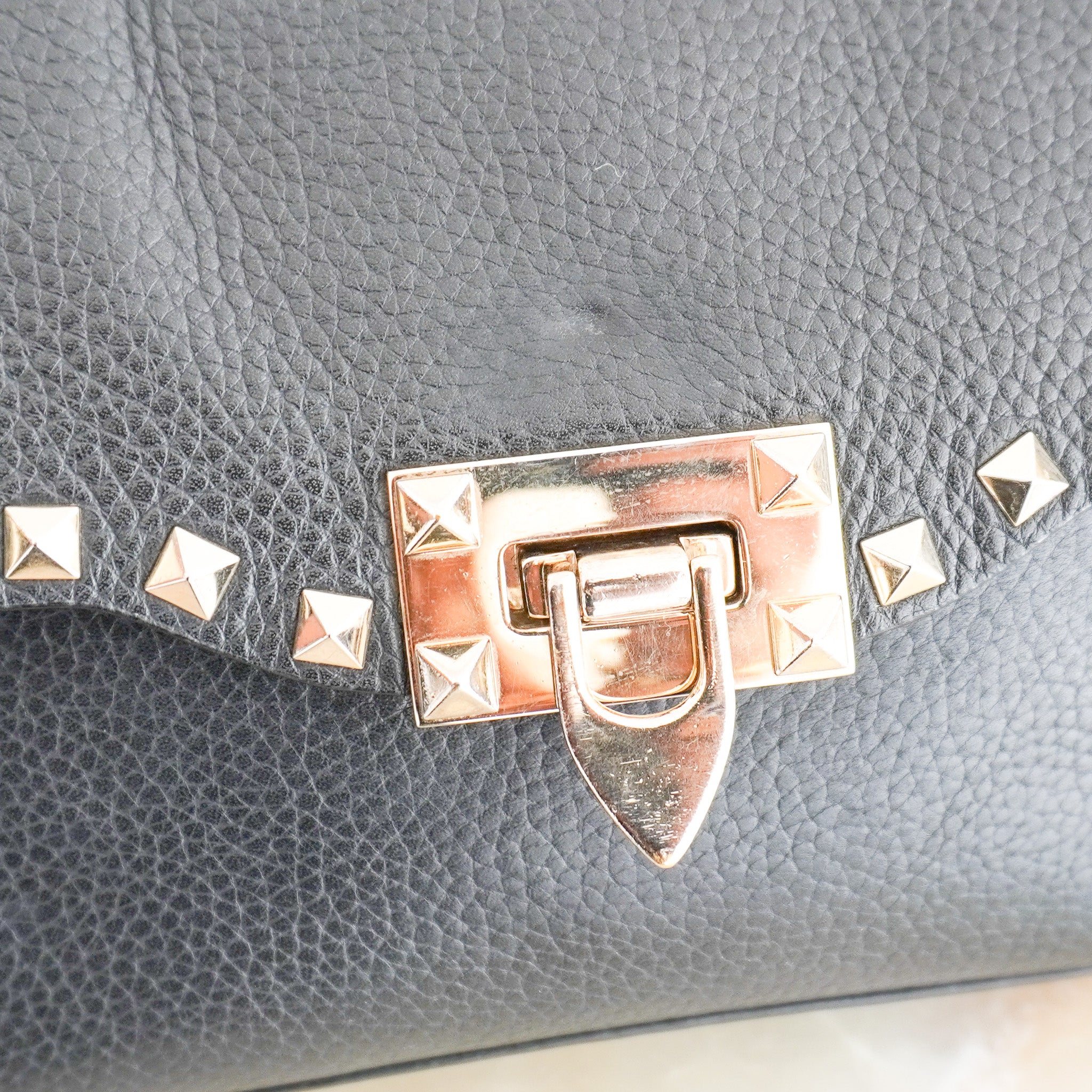 Garavani Rockstud Small Shoulder Bag Grey Grained Calfskin RRP (£1000) | Authentic Preloved - Reloved Again