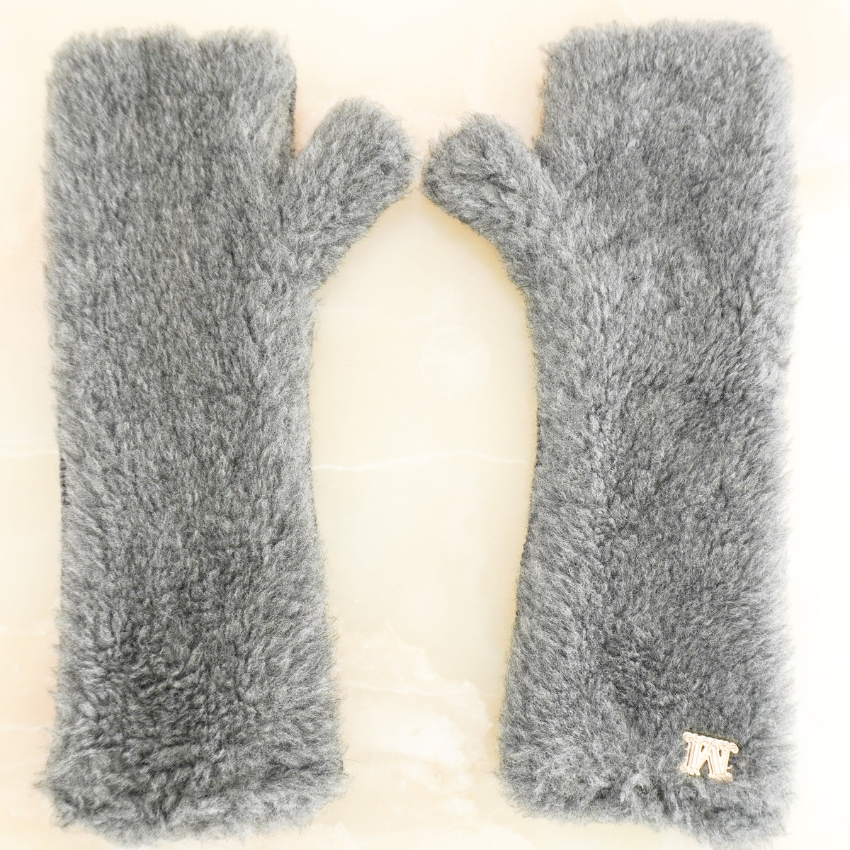 Max Mara Fingerless Grey Gloves (RRP £225) | FINAL SALE Authentic Preloved