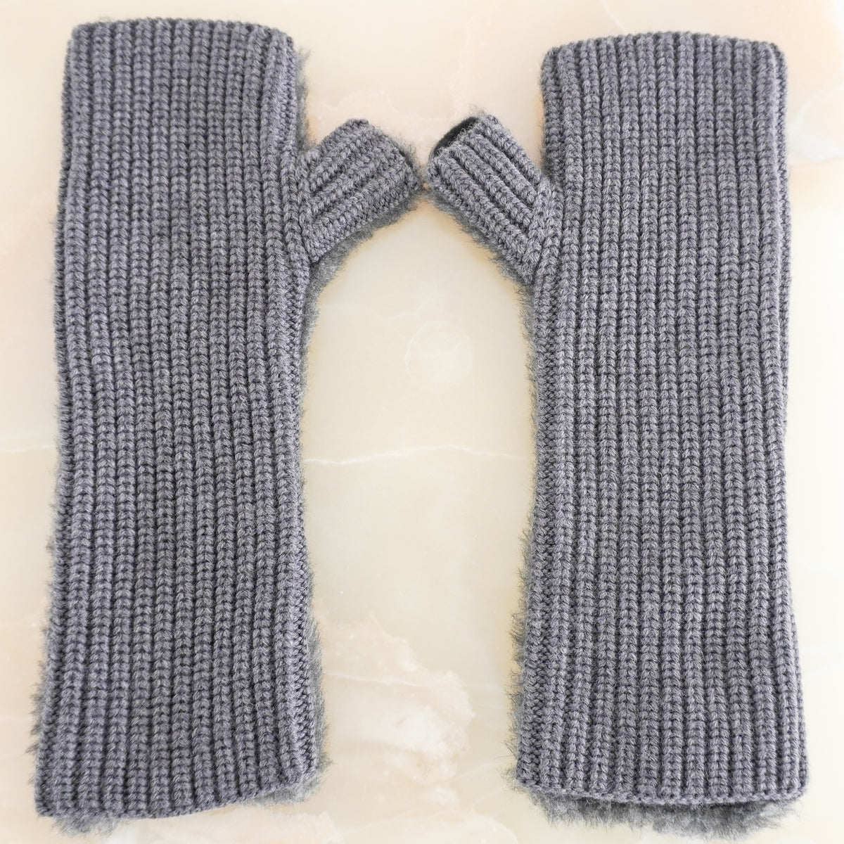 Max Mara Fingerless Grey Gloves (RRP £225) | FINAL SALE Authentic Preloved