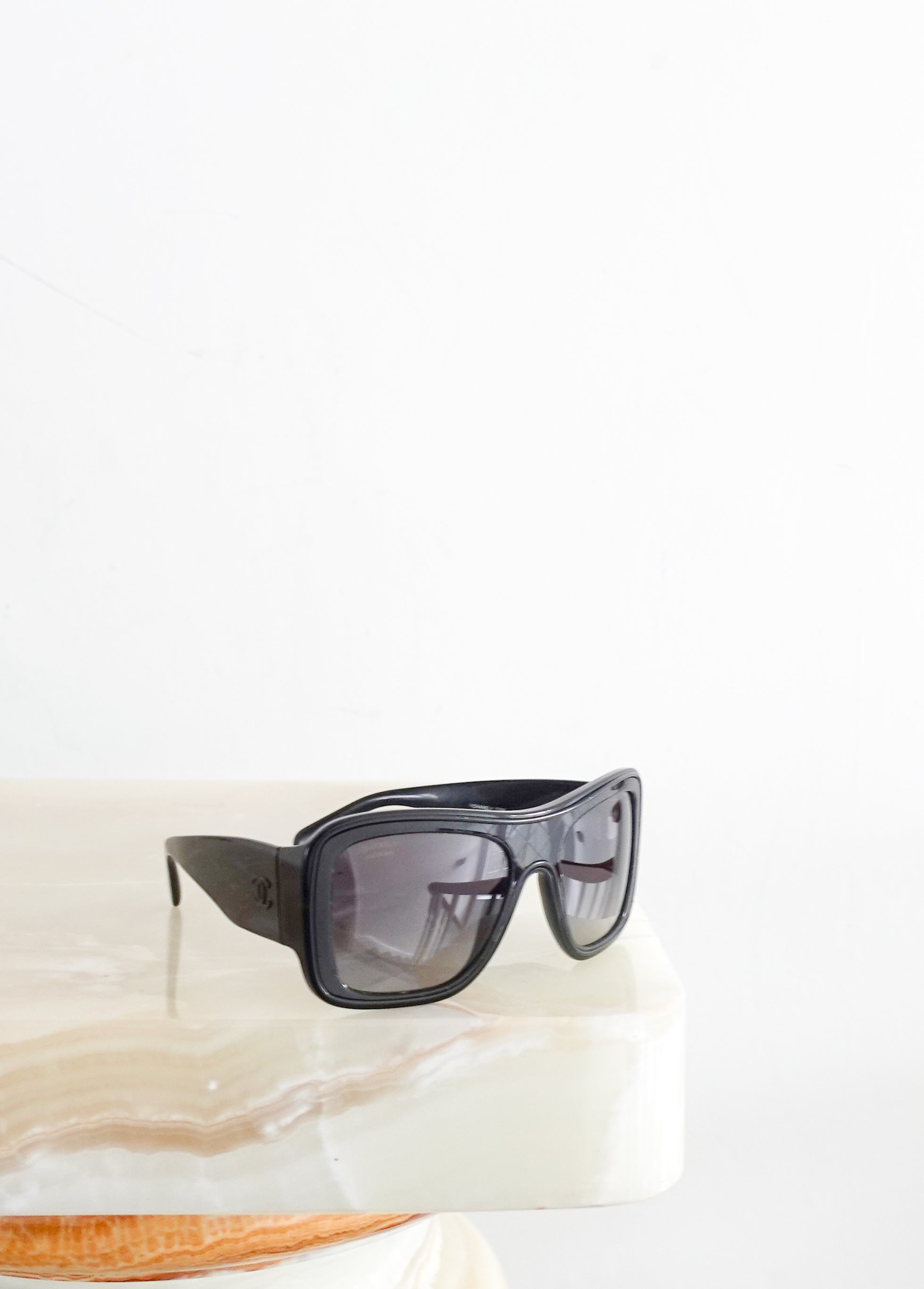 Black visor sunglasses RRP £395