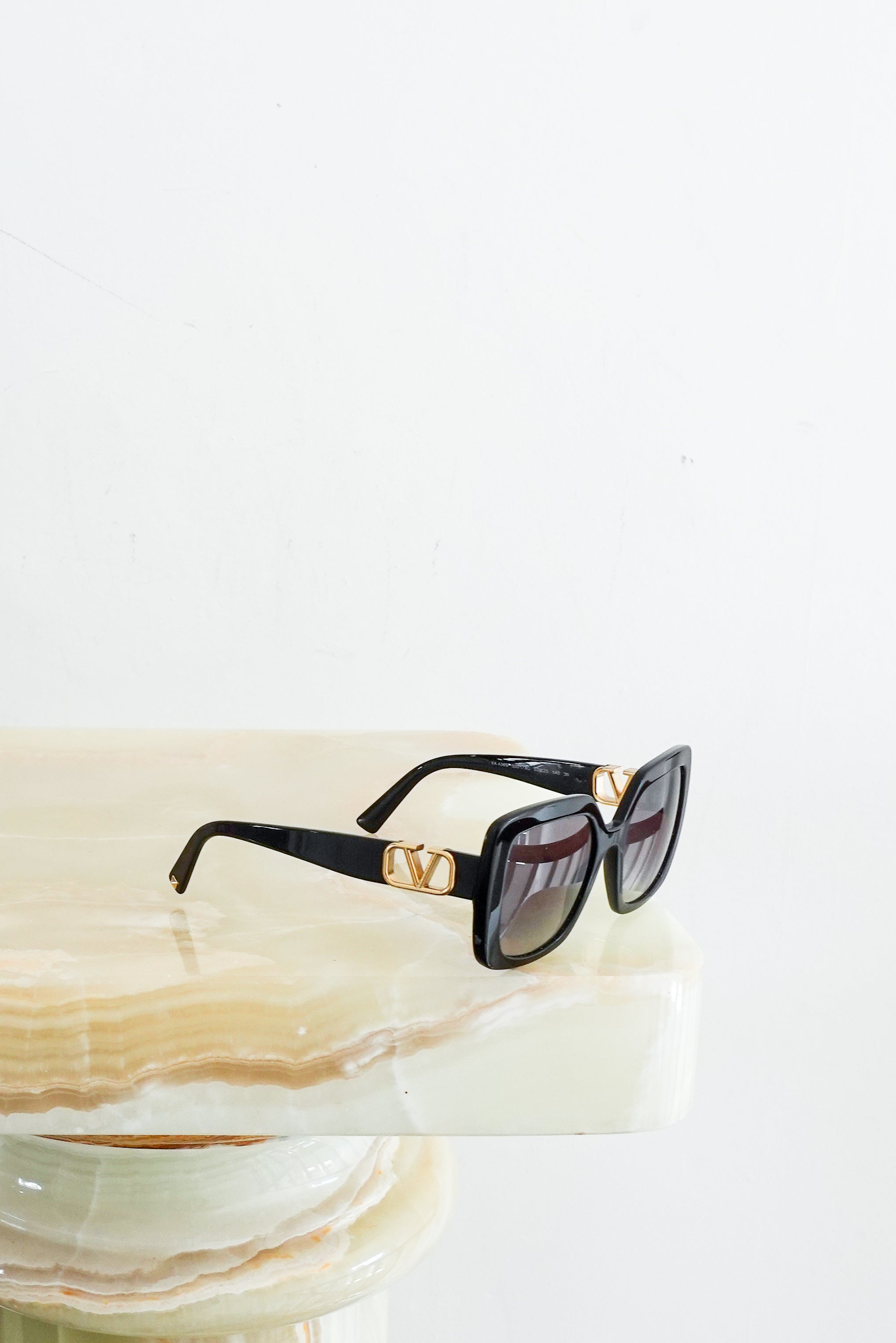 Black oversized logo sunglasses RRP £450