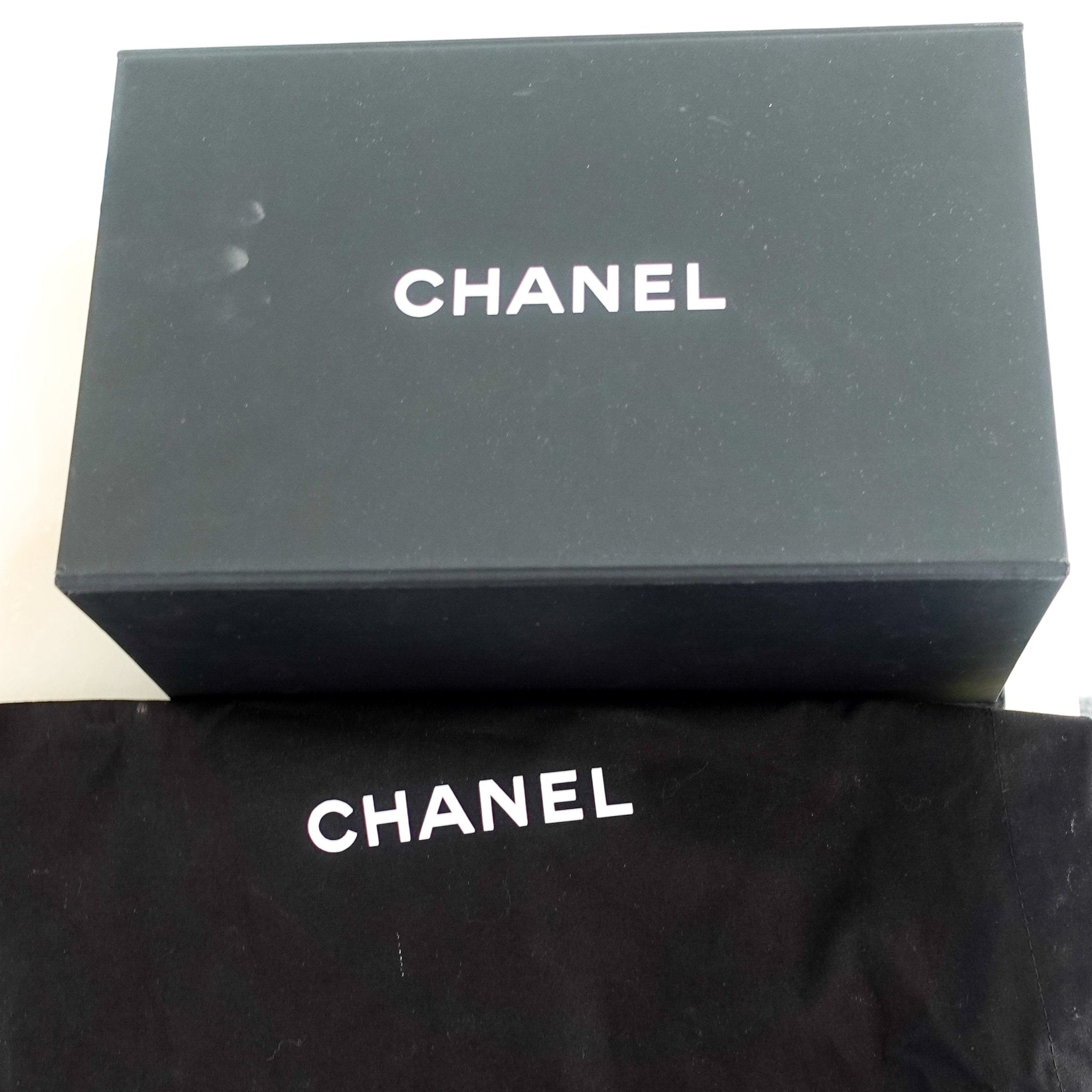 Chanel Chevron fringe clutch Spring 2018 | Authentic Preloved - Reloved Again