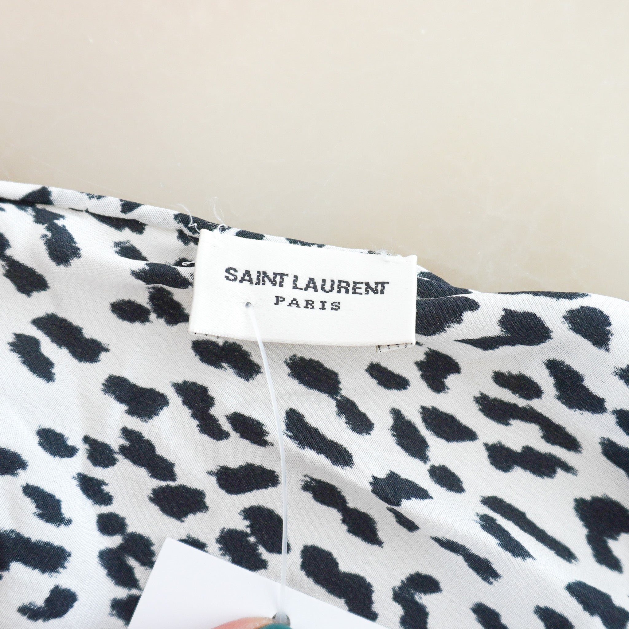 Saint Laurent Black & White Leopard Print Scarf (RRP £500) | Authentic Preloved FINAL SALE - Reloved Again