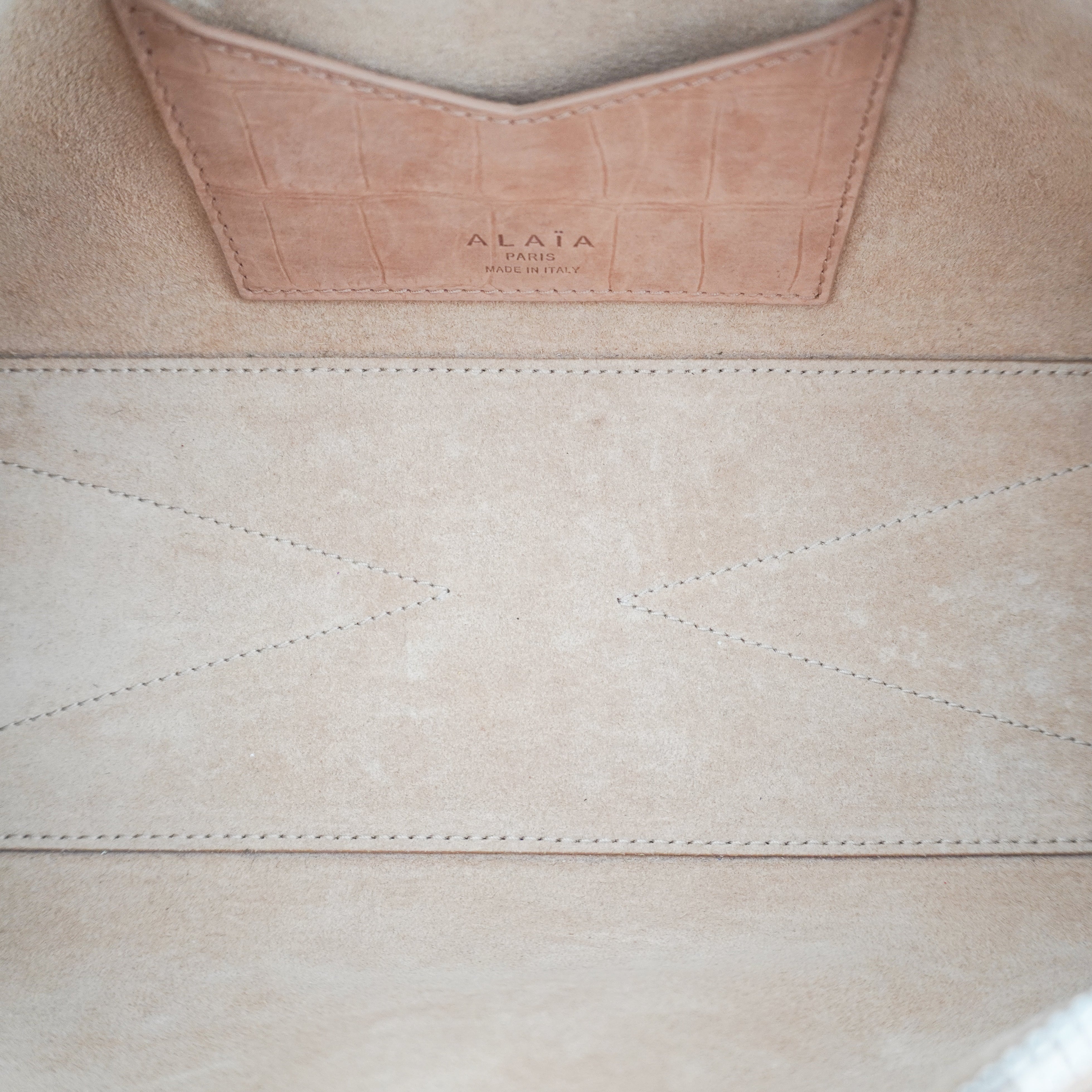 Alaïa Le Teckel Medium Croc-Embossed Suede Shoulder Bag Beige (RRP £2100) | Authentic Preloved