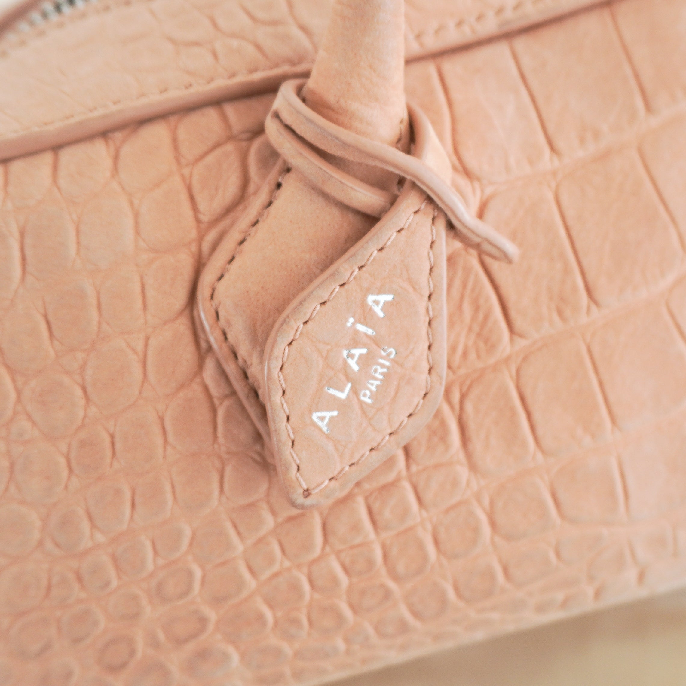 Alaïa Le Teckel Medium Croc-Embossed Suede Shoulder Bag Beige (RRP £2100) | Authentic Preloved
