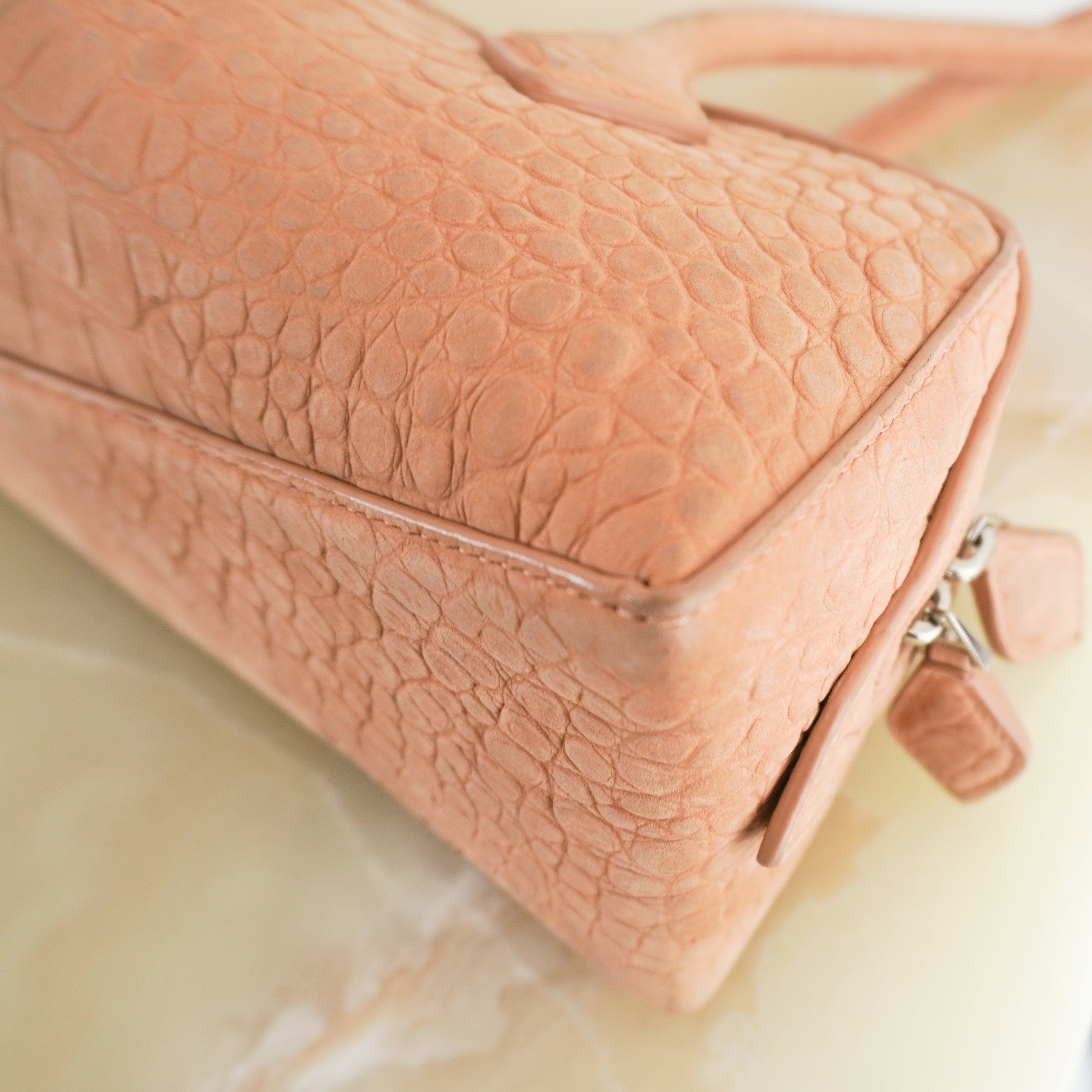 Alaïa Le Teckel Medium Croc-Embossed Suede Shoulder Bag Beige (RRP £2100) | Authentic Preloved