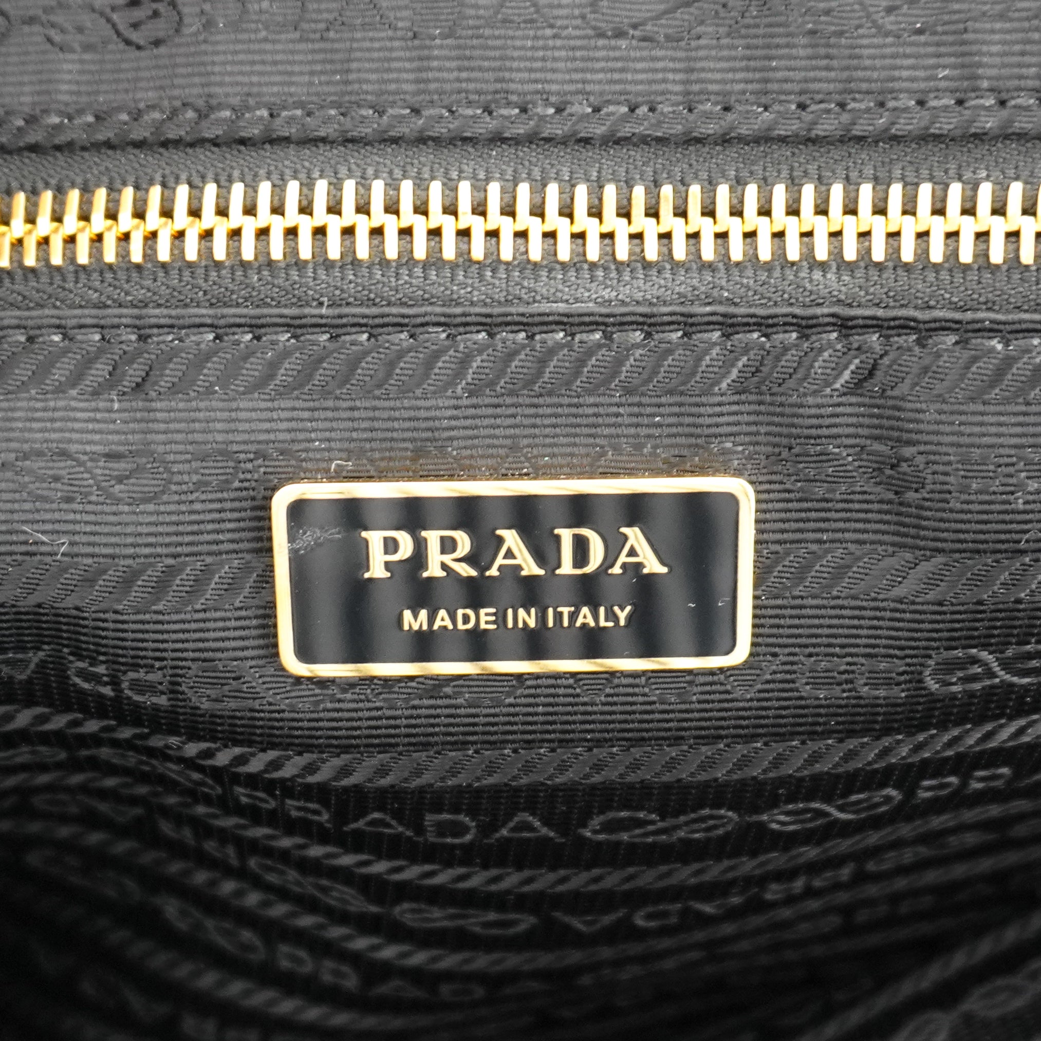 Prada Bonnie Extra-Large Leather Bag in Black (RRP £2700) | Authentic Preloved