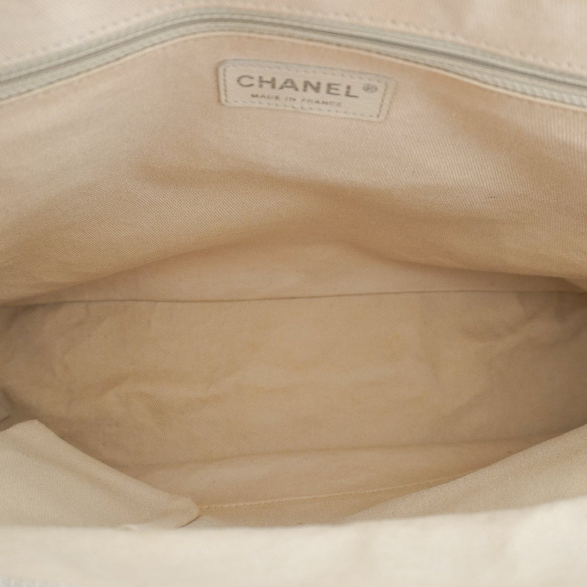 Chanel Vintage Beige Quilted Caviar Leather Zip Top Shoulder Bag | Authentic Preloved - Reloved Again