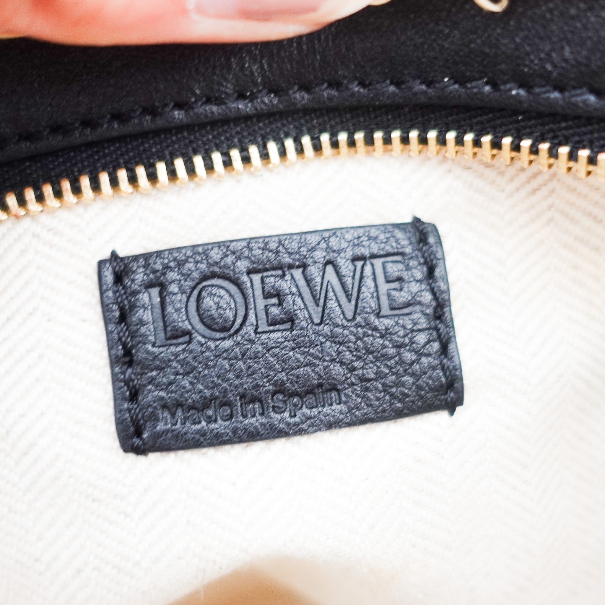 LOEWE Paula’s Ibiza Pochette Woven bag RRP £700 | Authentic Preloved [final sale]