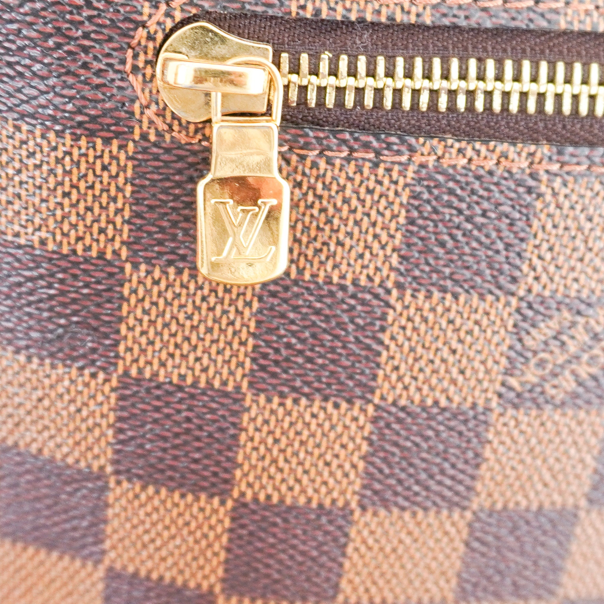 Louis Vuitton Brown MM Damier Ebene Brooklyn Messenger Bag (RRP £1000) | Authentic Preloved - Reloved Again
