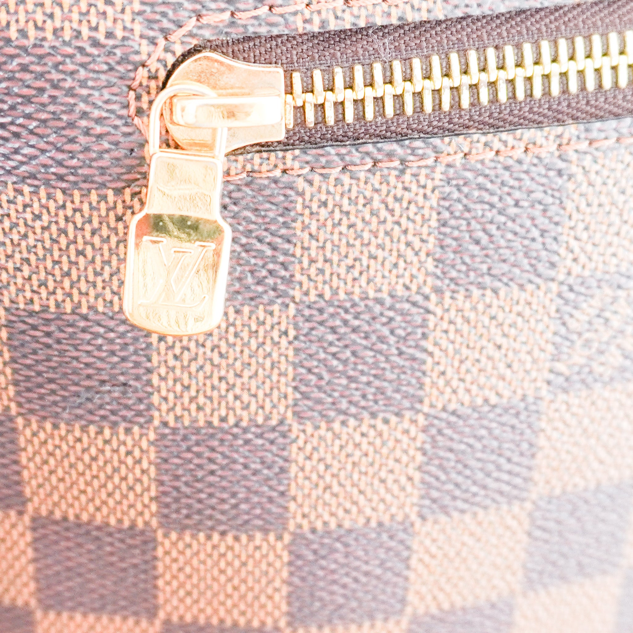 Louis Vuitton Brown MM Damier Ebene Brooklyn Messenger Bag (RRP £1000) | Authentic Preloved - Reloved Again