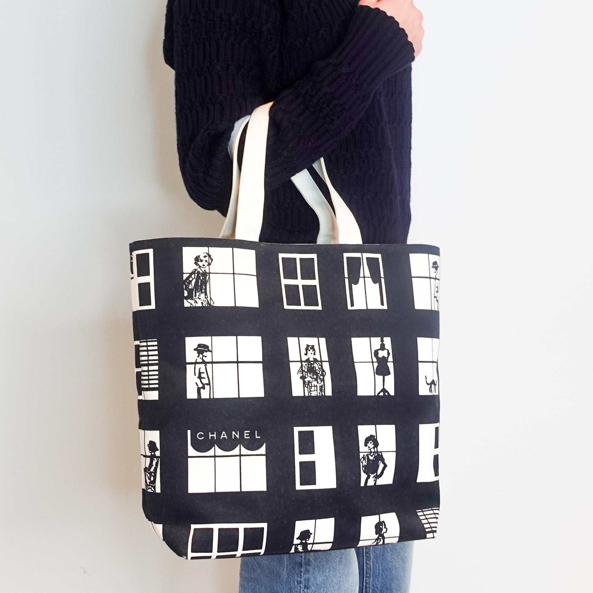 Black and white window tote RRP £2k