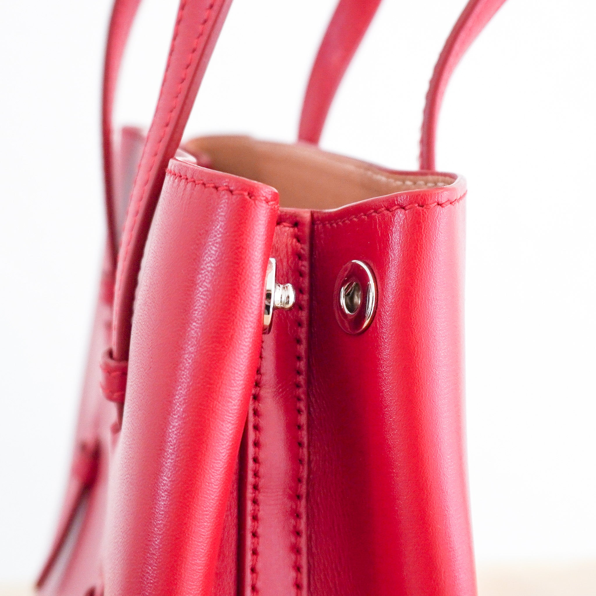 Alaïa Mina 16 Micro Bag in Red (RRP £1000) | Authentic Preloved