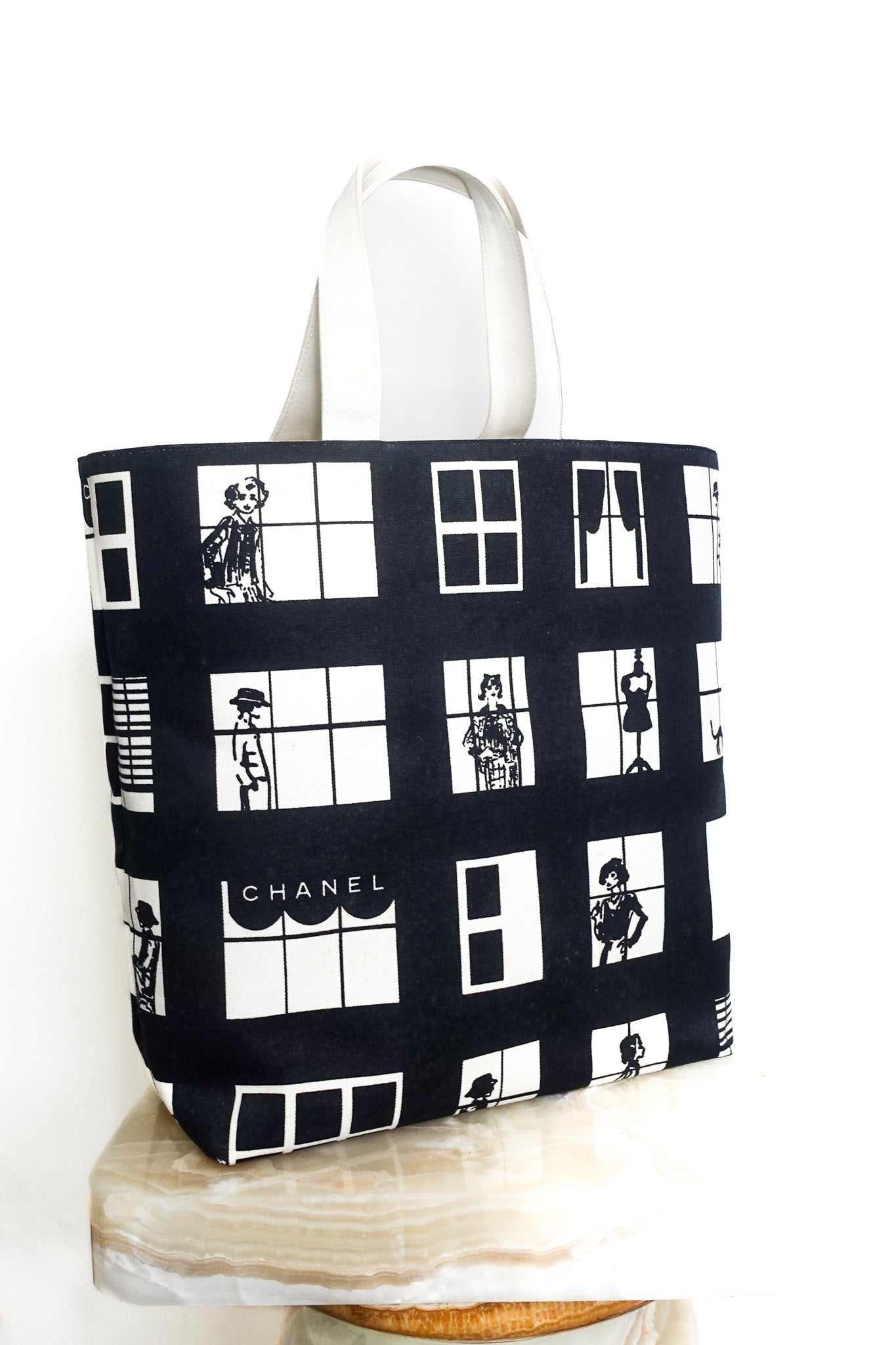 Black and white window tote RRP £2k