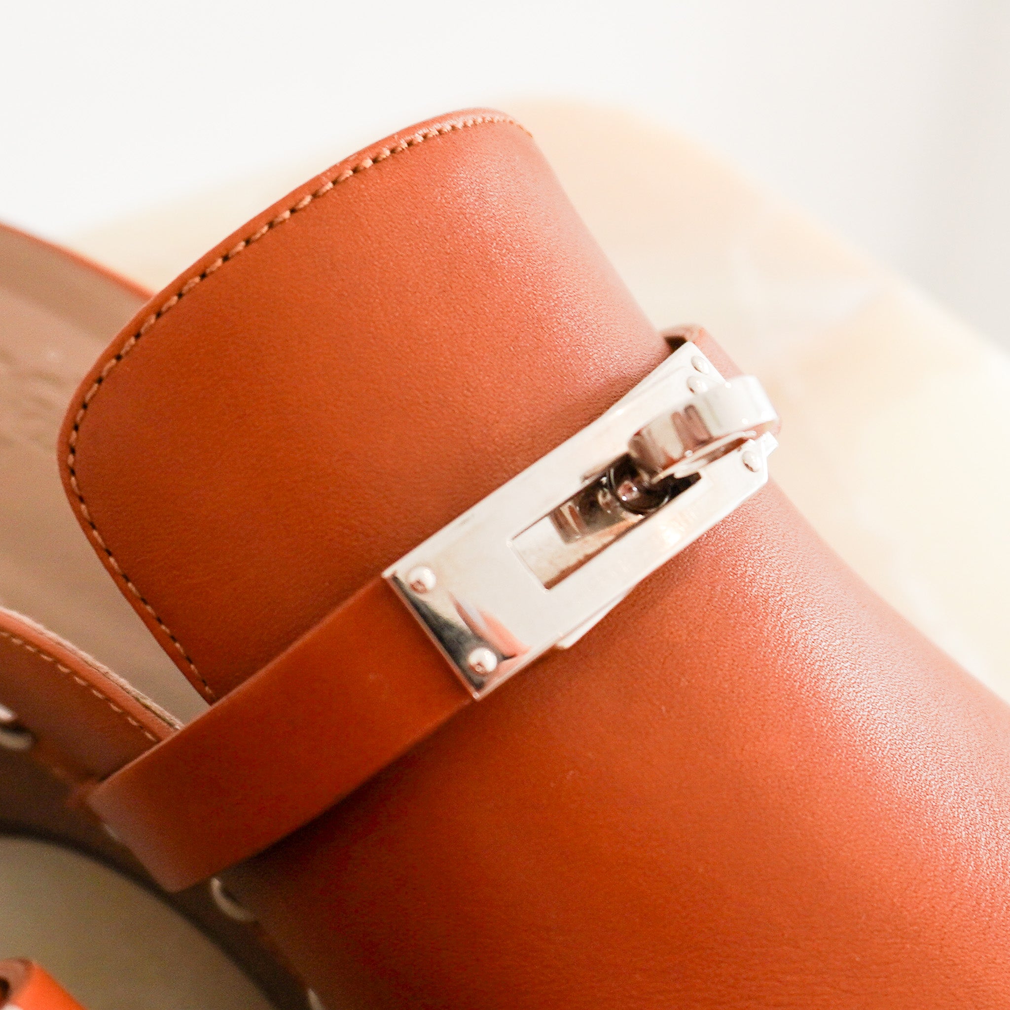 Hermès Carlotta Mules in Natural Heritage Calfskin (RRP £1265) | Authentic Preloved