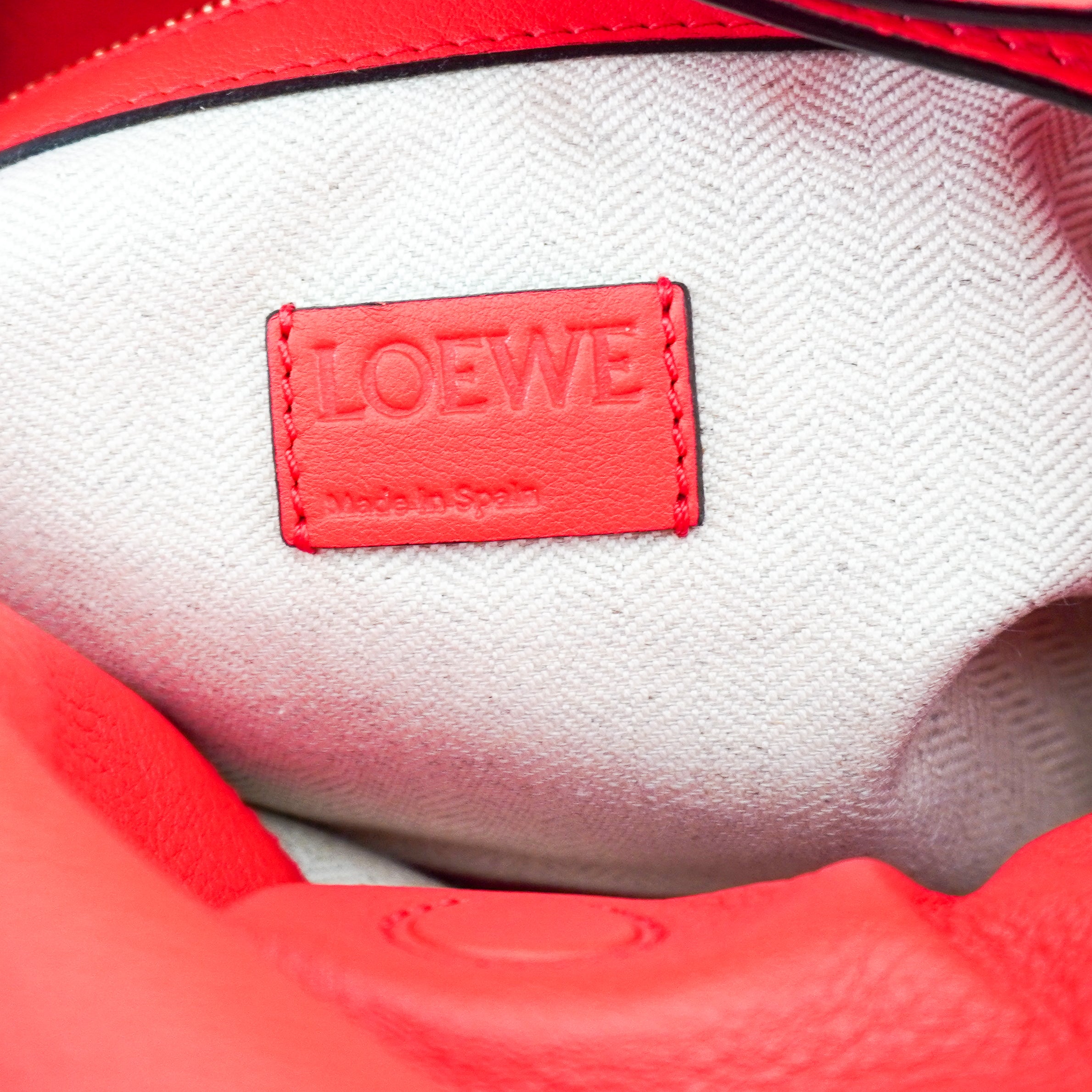 LOEWE Flamenco Knot Tote Bag in Primary Red (RRP £2900) | Authentic Preloved