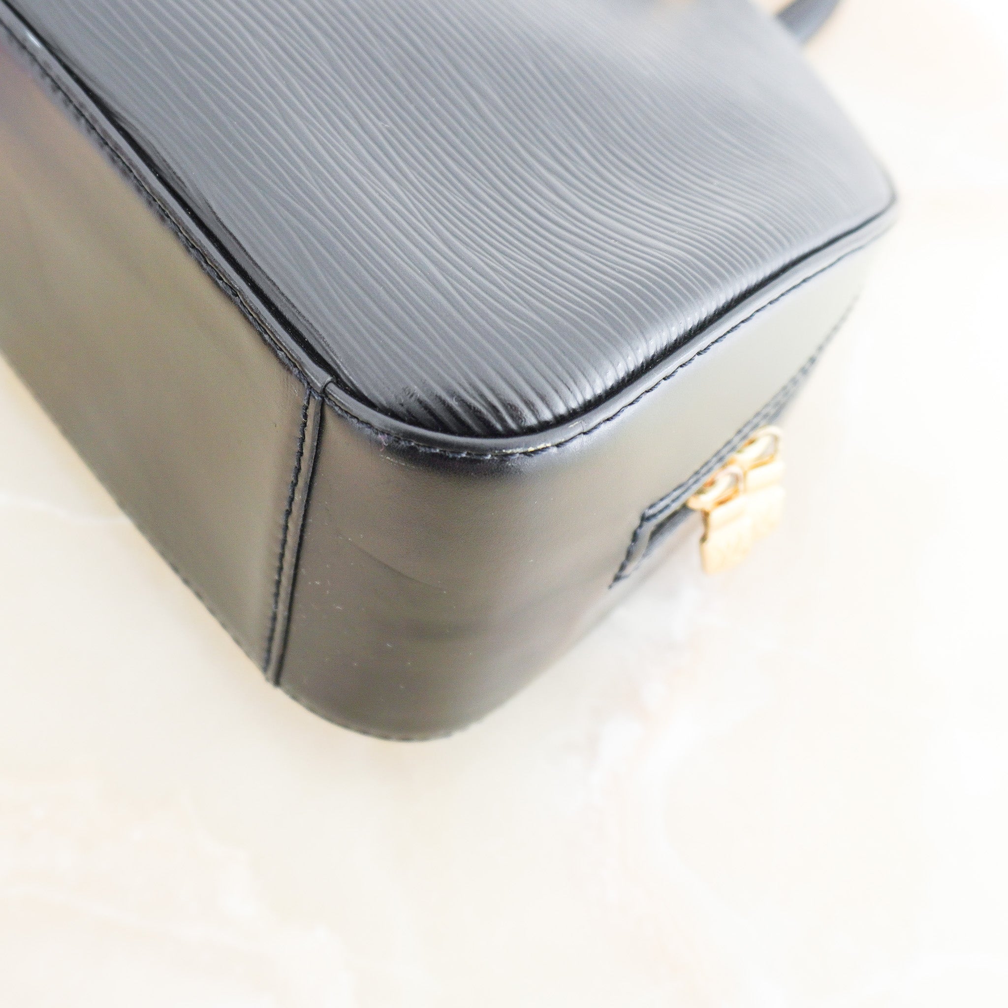 Louis Vuitton Black Epi Jasmine Bag RRP £1050 | Authentic Preloved