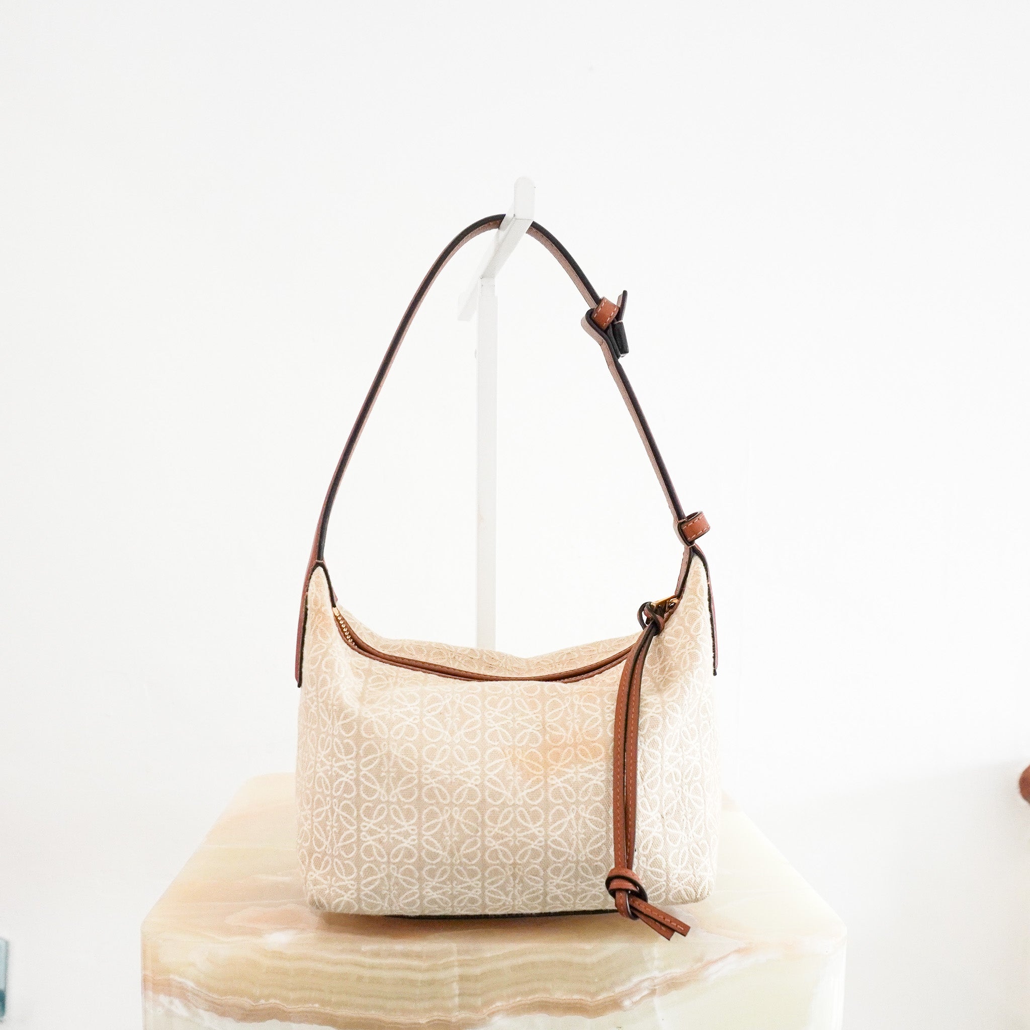 Loewe Cubi Anagram Bag RRP £650 | Authentic Preloved