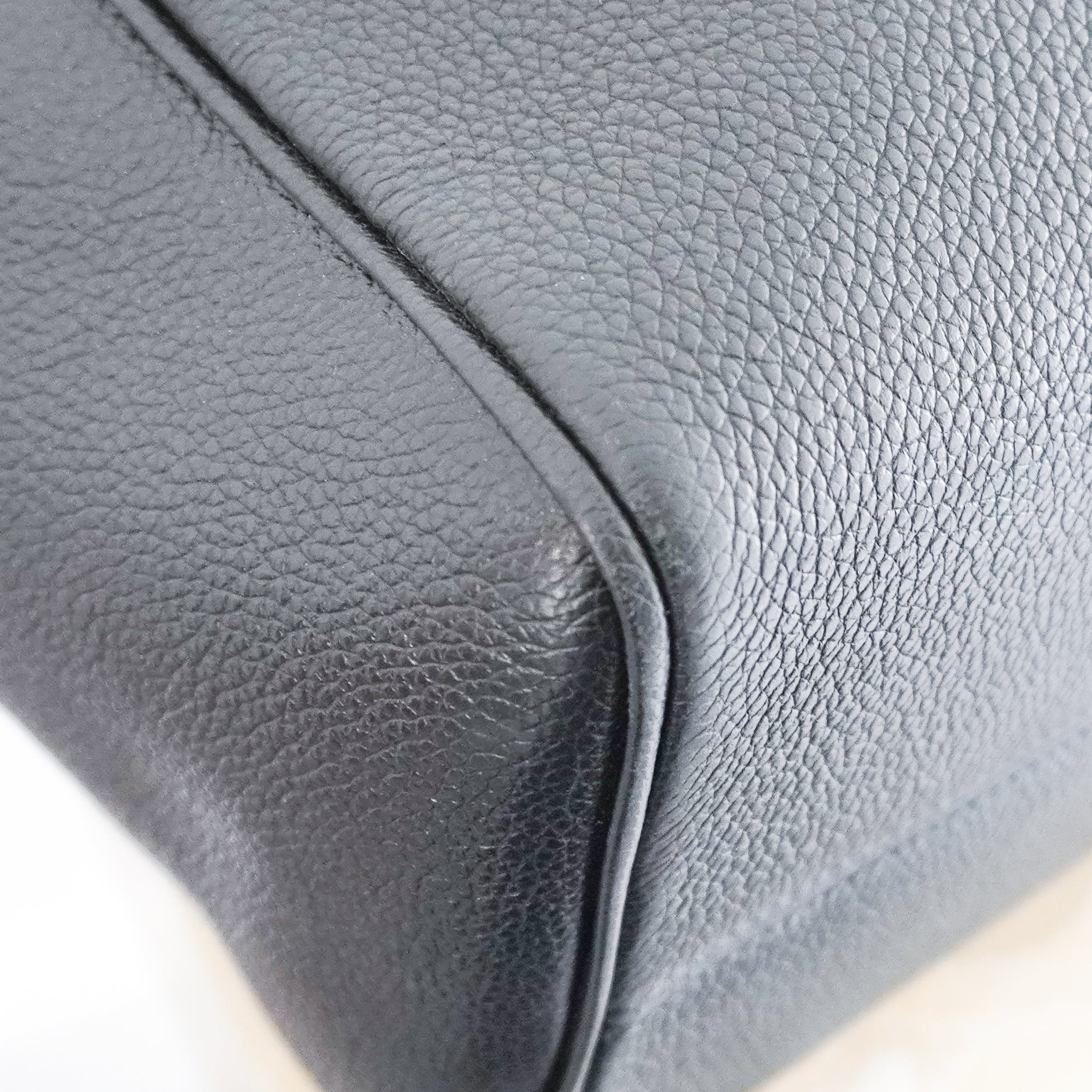 Celine Cuir Triomphe Cabas Drawstring Tote Bag in Grained Calfskin (RRP £2200) | Authentic Preloved