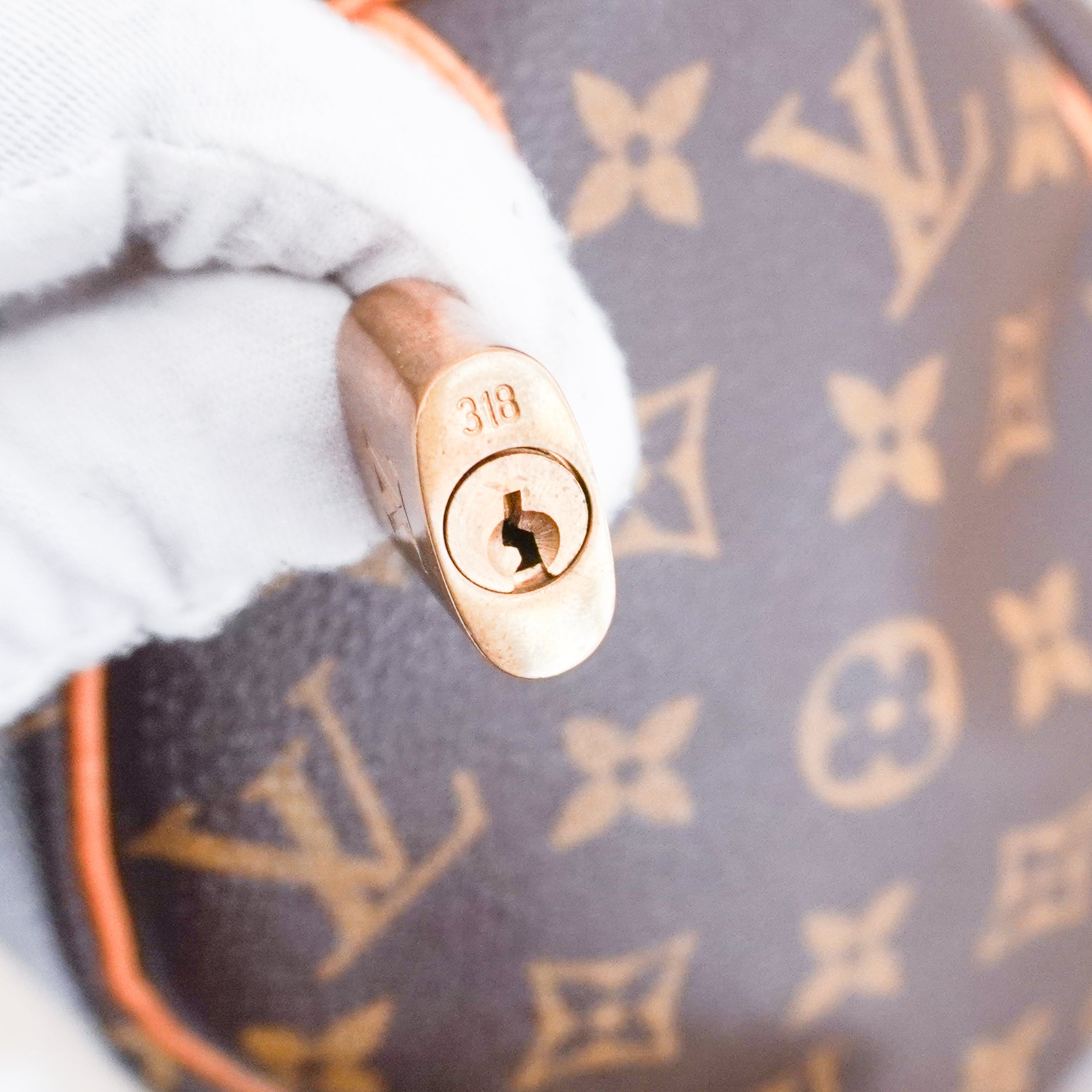 Louis Vuitton Speedy 25 Monogram Canvas Bag (RRP £1500) | Authentic Preloved