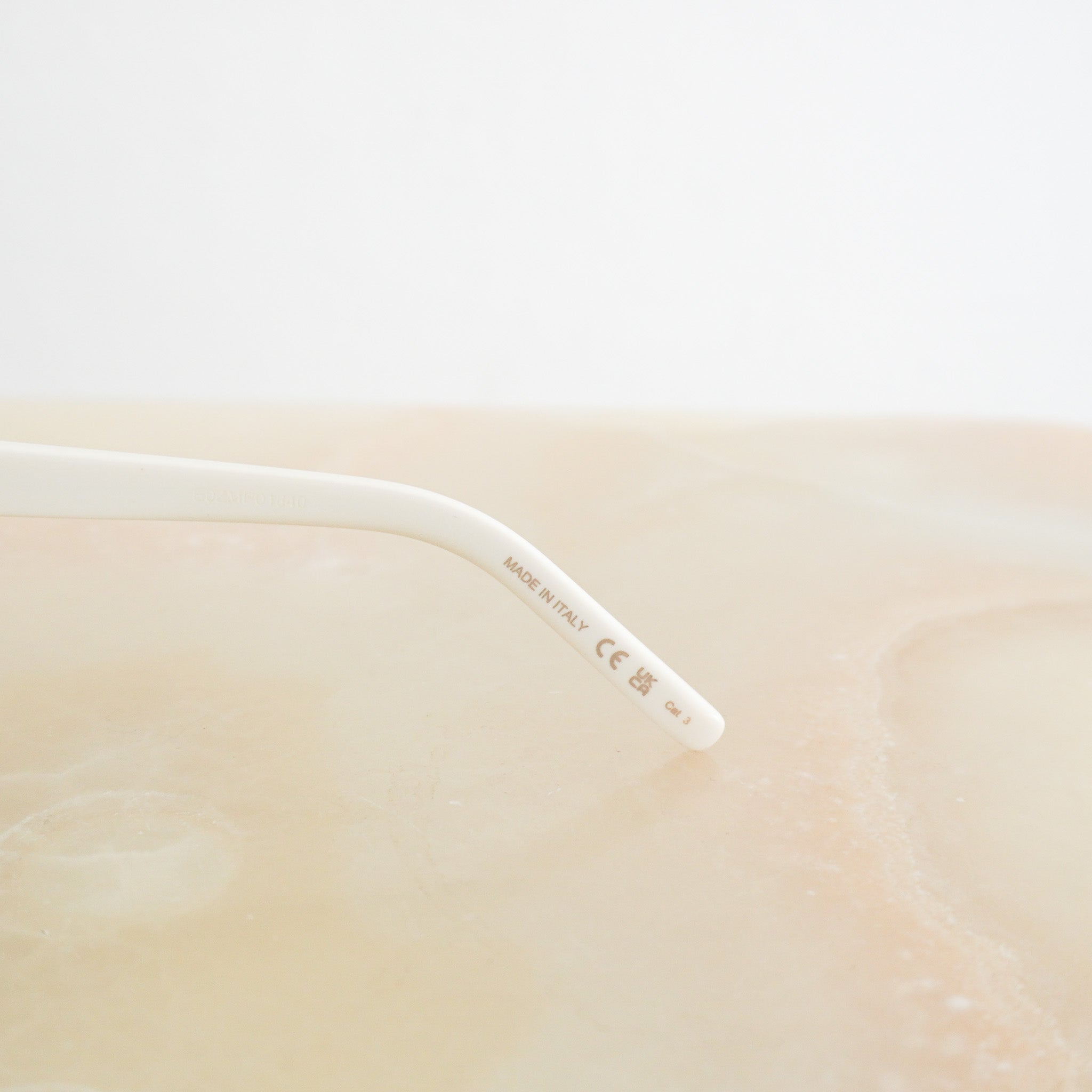 Saint Laurent New Wave Ivory Cat-Eye Sunglasses (RRP £350) | Authentic Preloved FINAL SALE