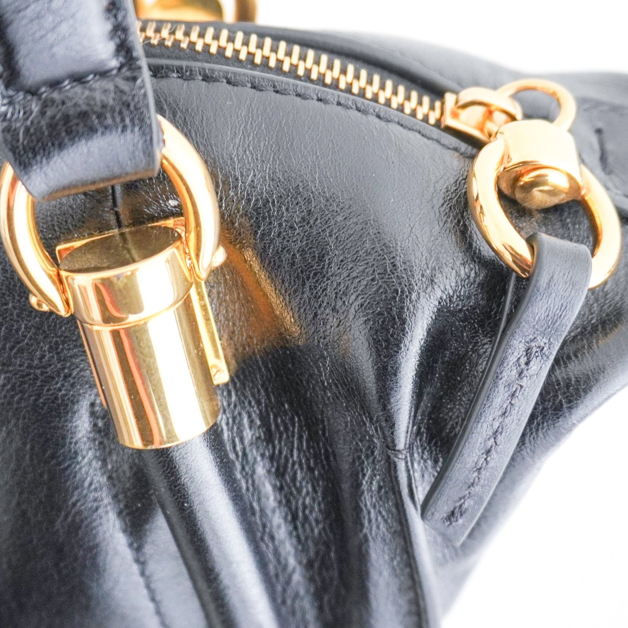 Chloé Black Small Paraty 24 Tote Bag in Calfskin Leather (RRP £1130) | Authentic Preloved - Reloved Again