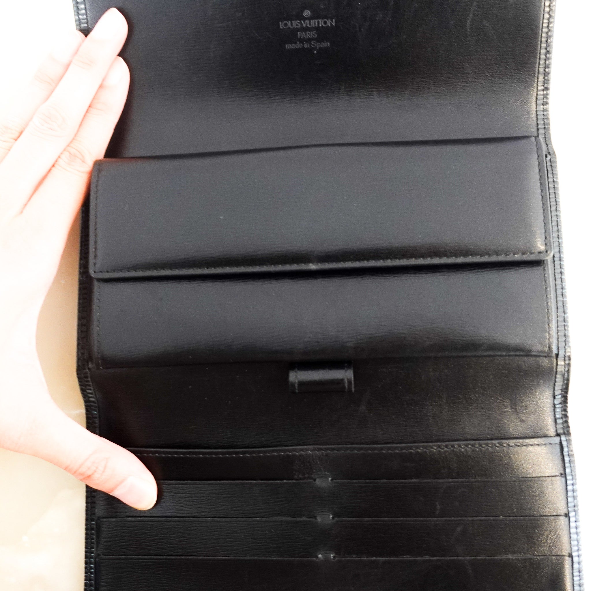 Louis Vuitton Epi Sarah Leather Wallet RRP £275 | Authentic Preloved