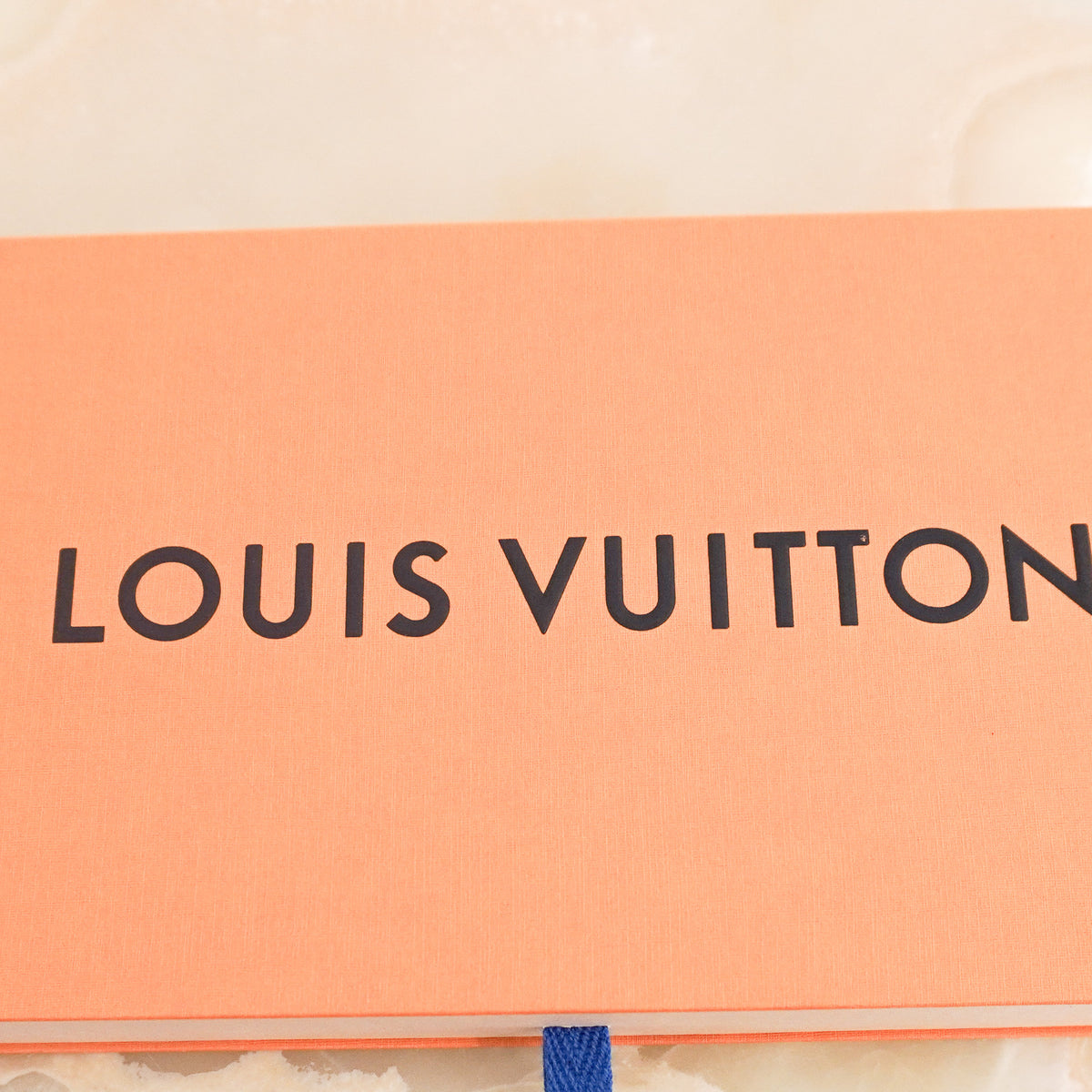 Louis Vuitton Monogram Shine Shawl in Brown RRP £545  | Authentic Preloved
