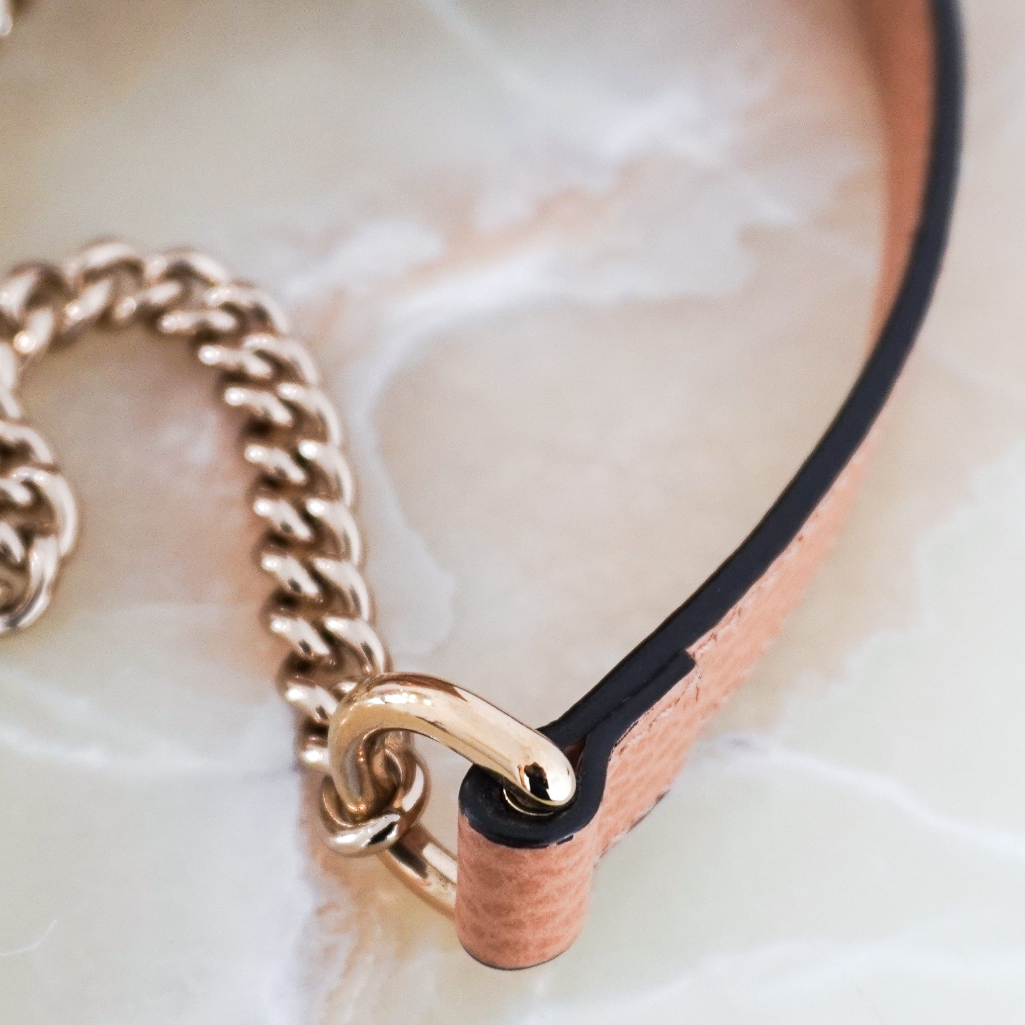 Gucci Small Dollar Calfskin Interlocking Crossbody Bag in Tan | Authentic Preloved