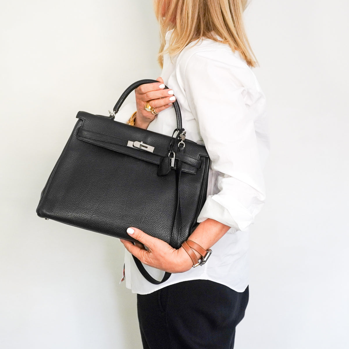 Hermès Kelly 35 Bag (2006) in Noir Togo Leather and Palladium Hardware | Authentic Preloved