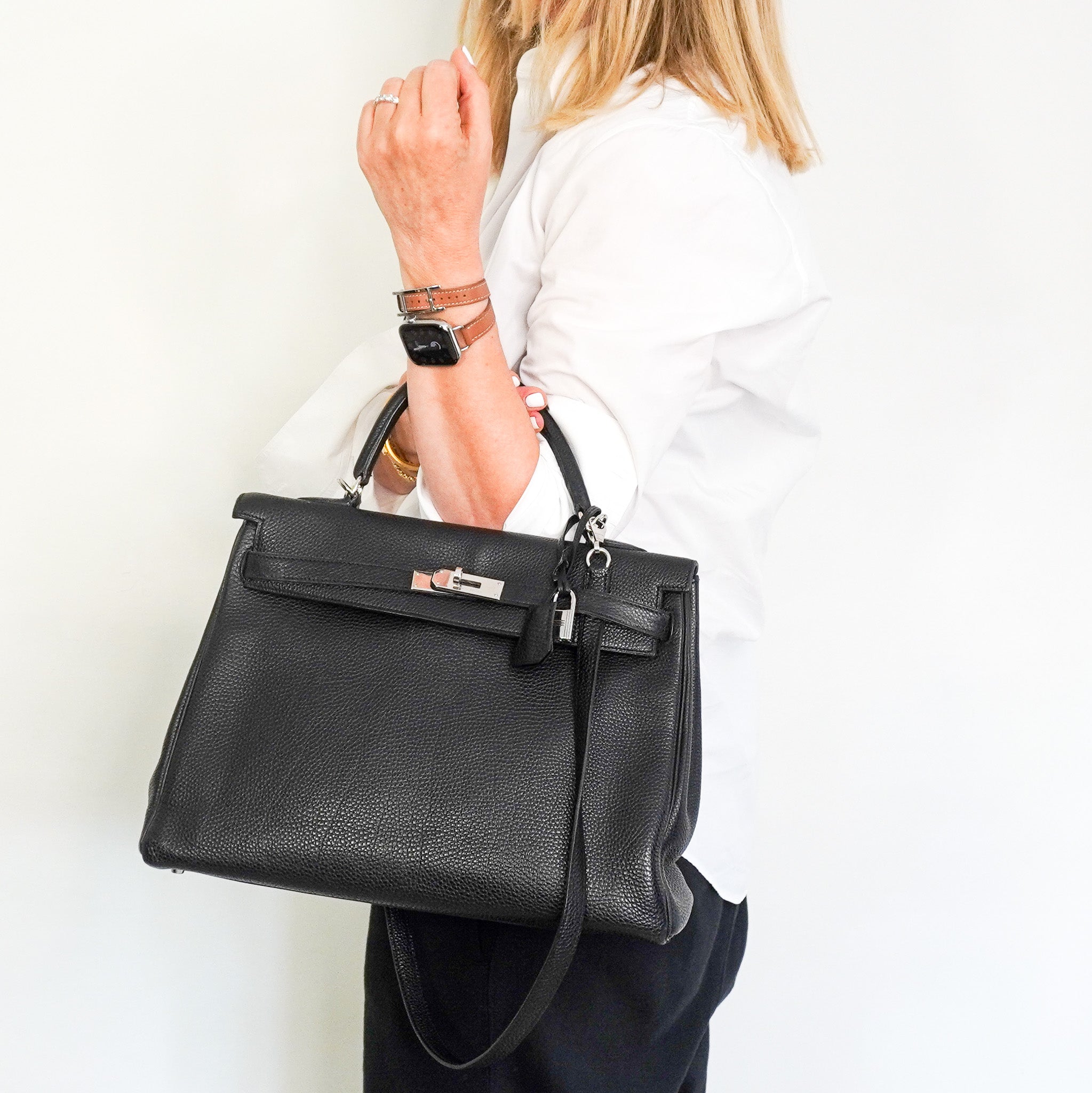 Hermès Kelly 35 Bag (2006) in Noir Togo Leather and Palladium Hardware | Authentic Preloved