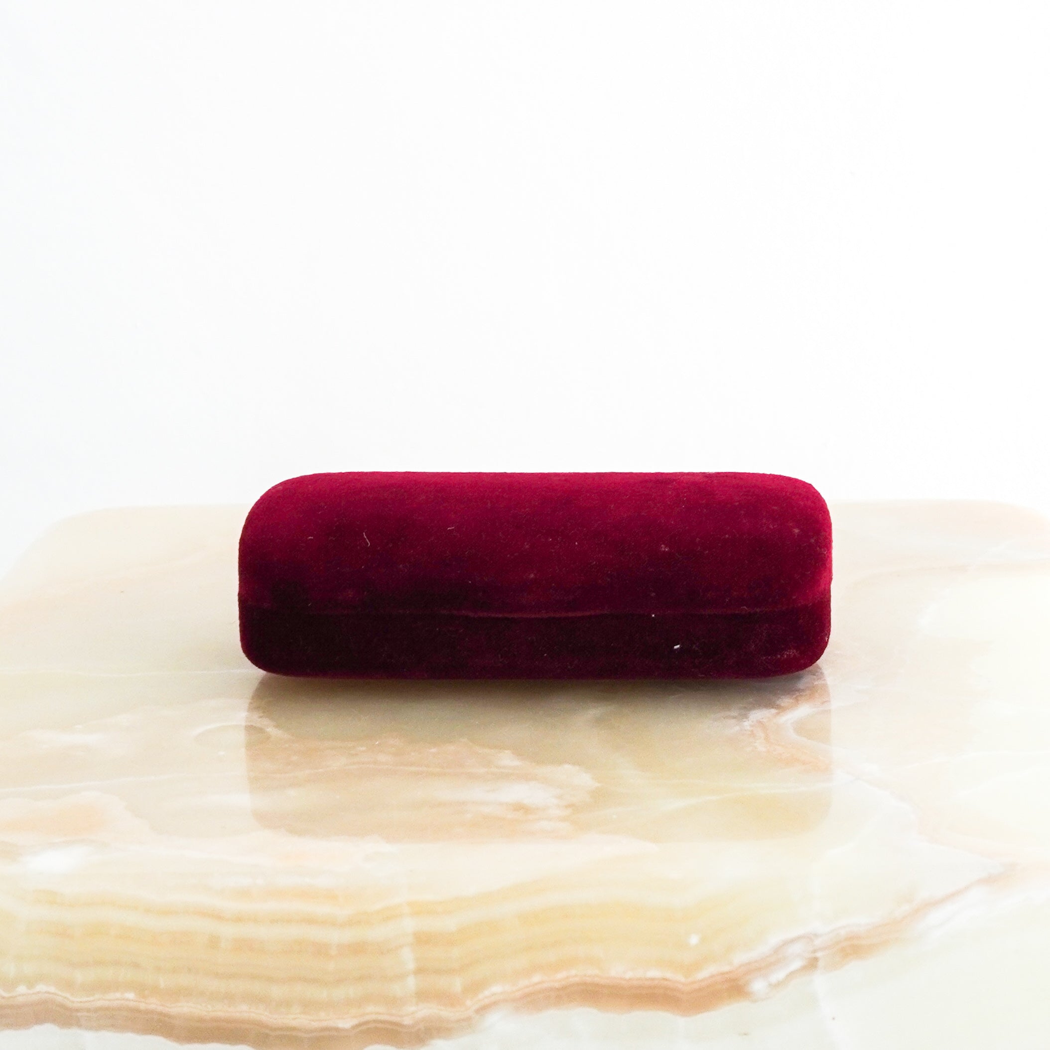 Gucci Black Oversize Cat Eye Sunglasses RRP £270 | Authentic Preloved FINAL SALE