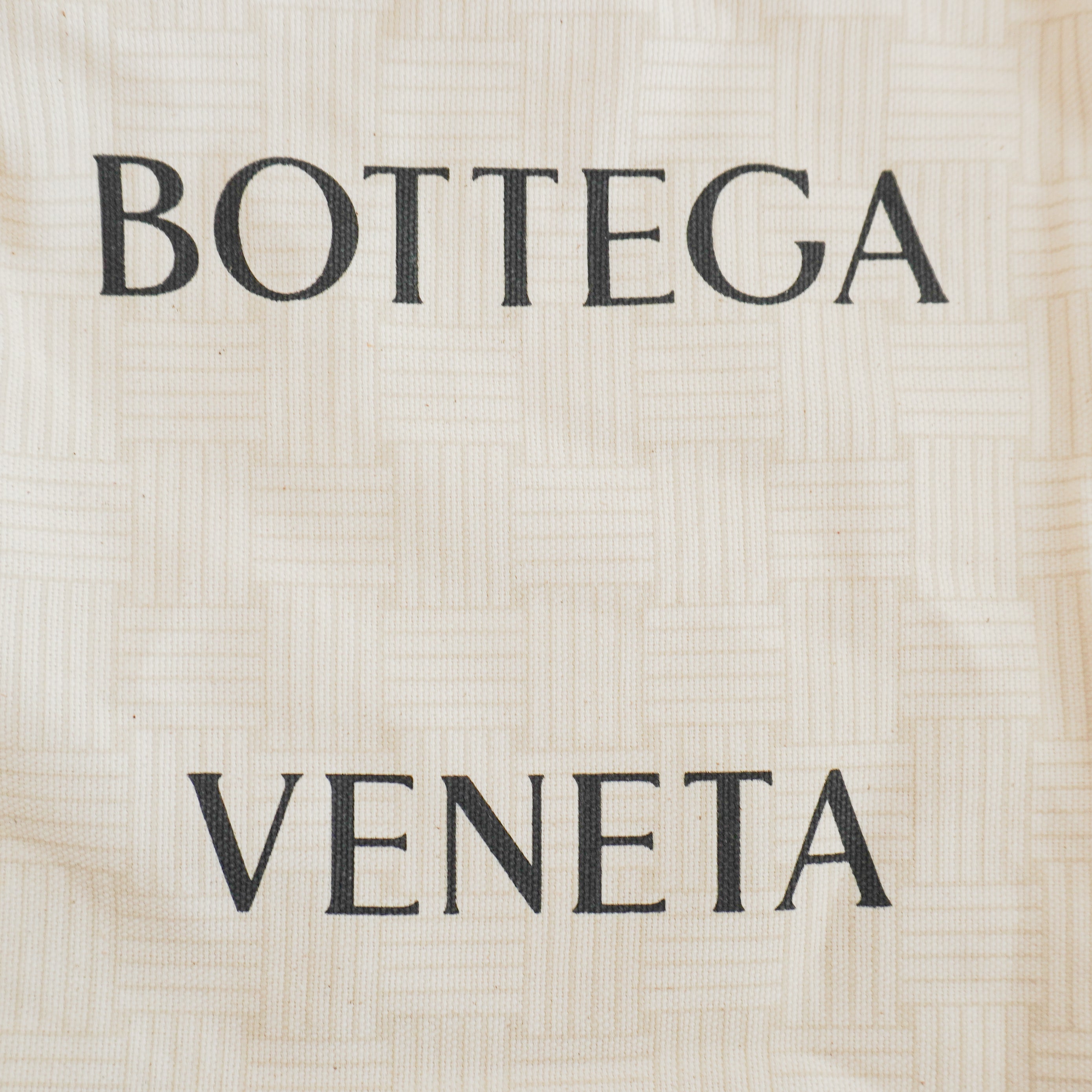Bottega Veneta Intreciatto Concert Crossbody Bag in Burgundy (RRP £1730) | Authentic Preloved