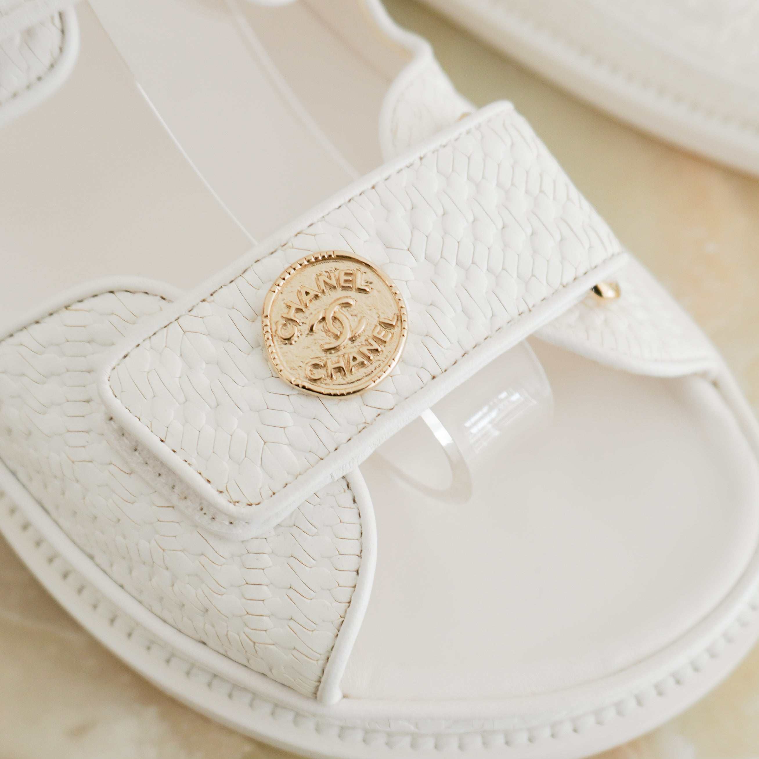 NEW Chanel Dad Sandals in White Textured Calfskin Leather (RRP £1140) | Authentic Preloved